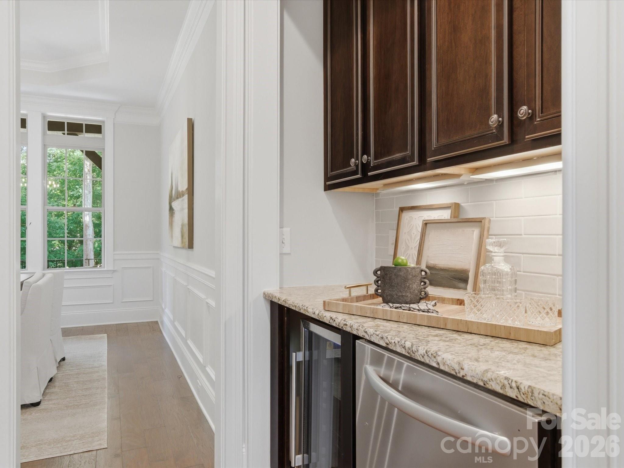 1126 Bromley Drive Property Photo 6