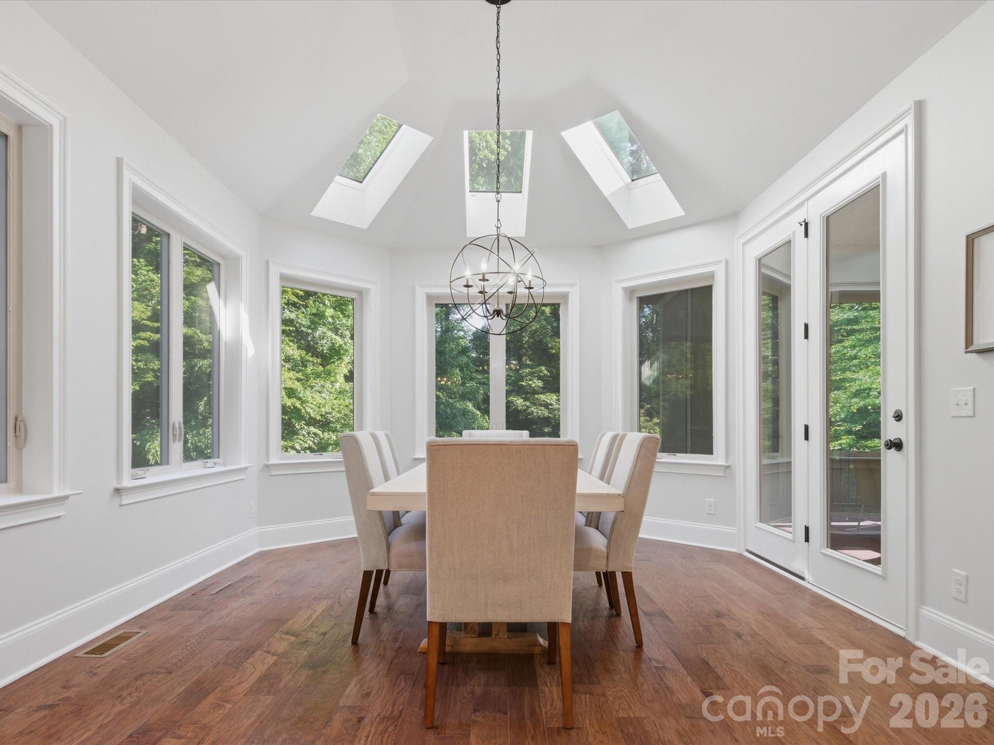 1126 Bromley Drive Property Photo 21
