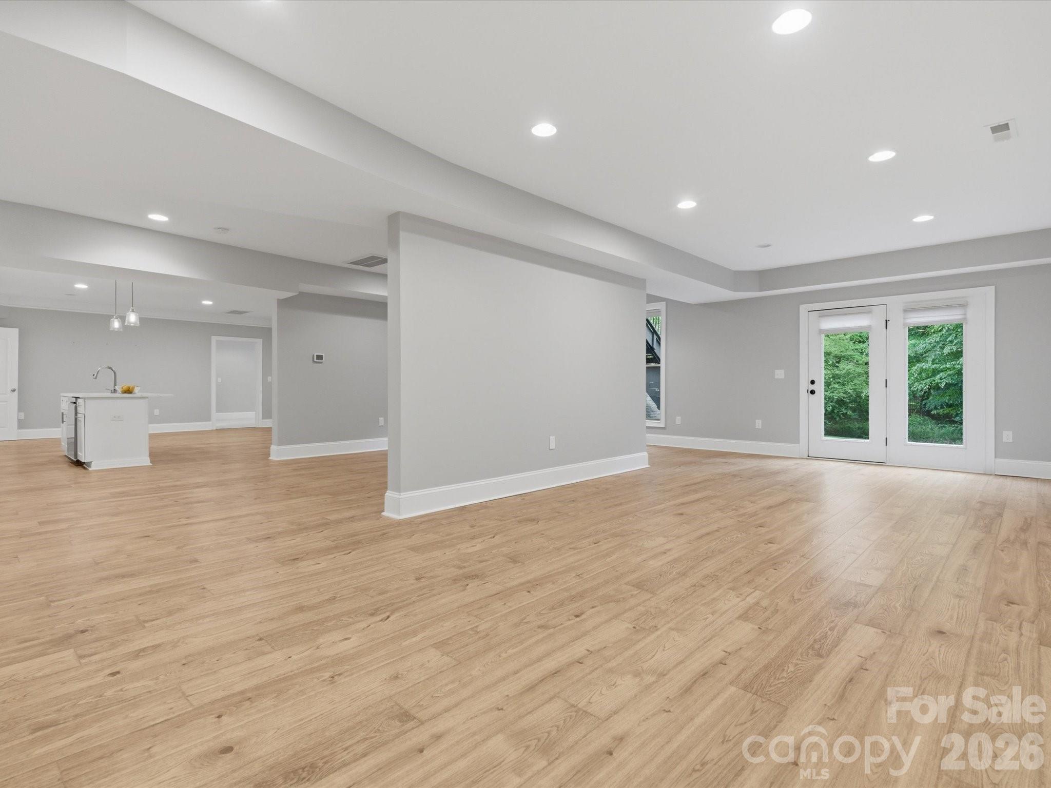 1126 Bromley Drive Property Photo 36
