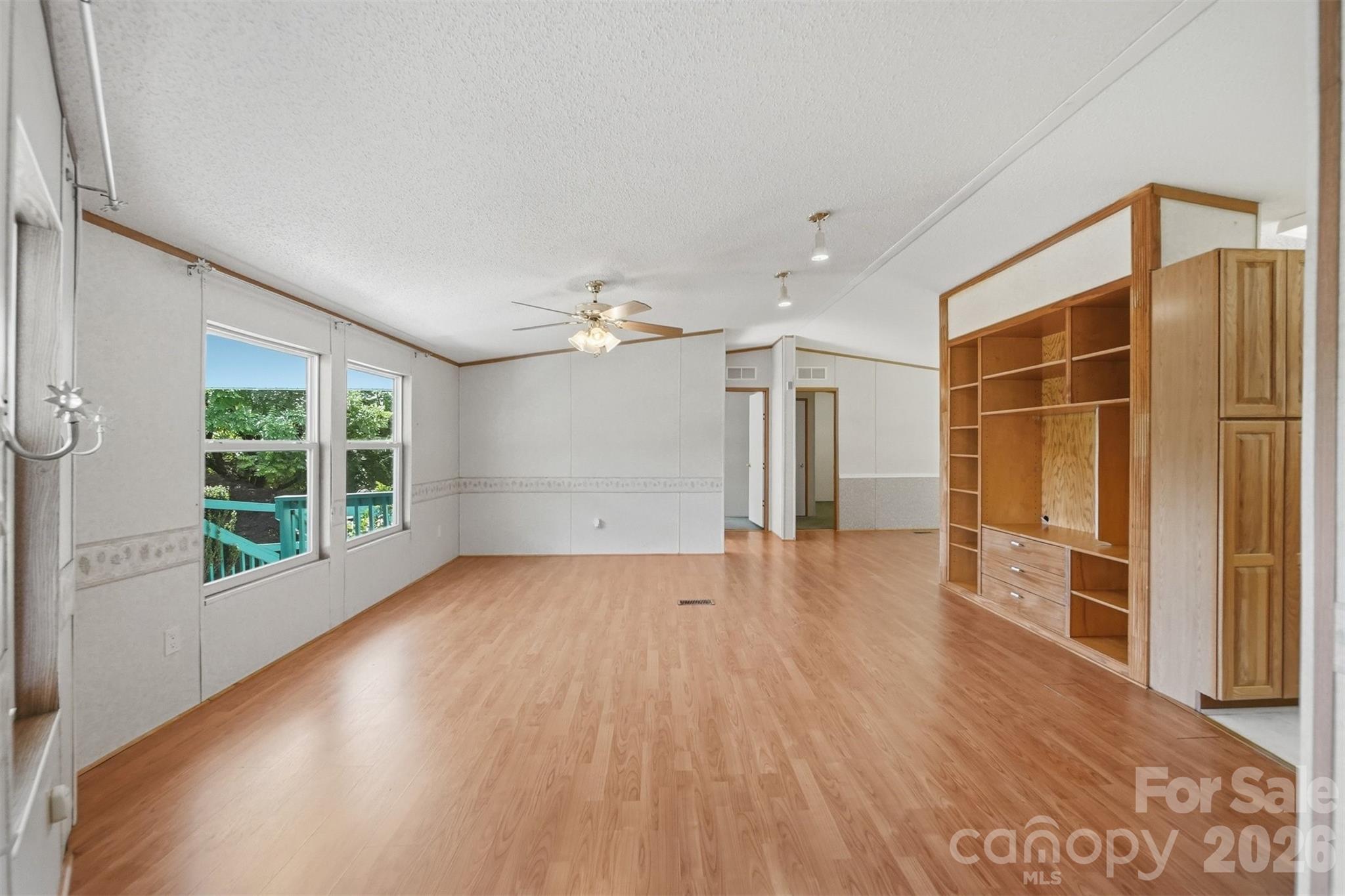 1488 Watermill Road Property Photo 5