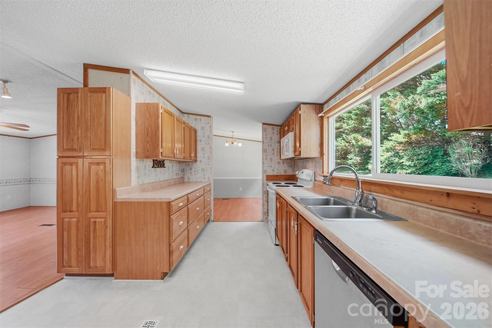 1488 Watermill Road Property Photo 11