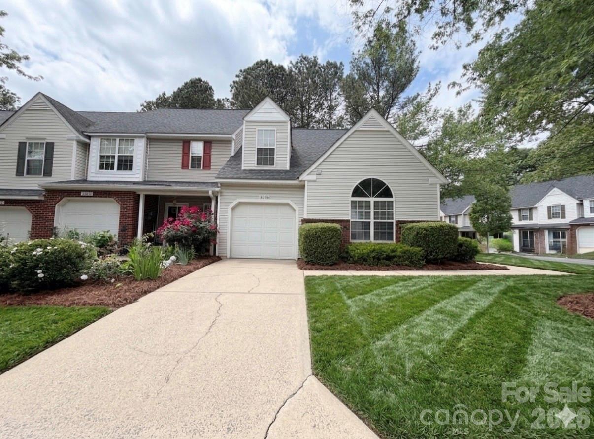 10206 University Park Lane Property Photo 1