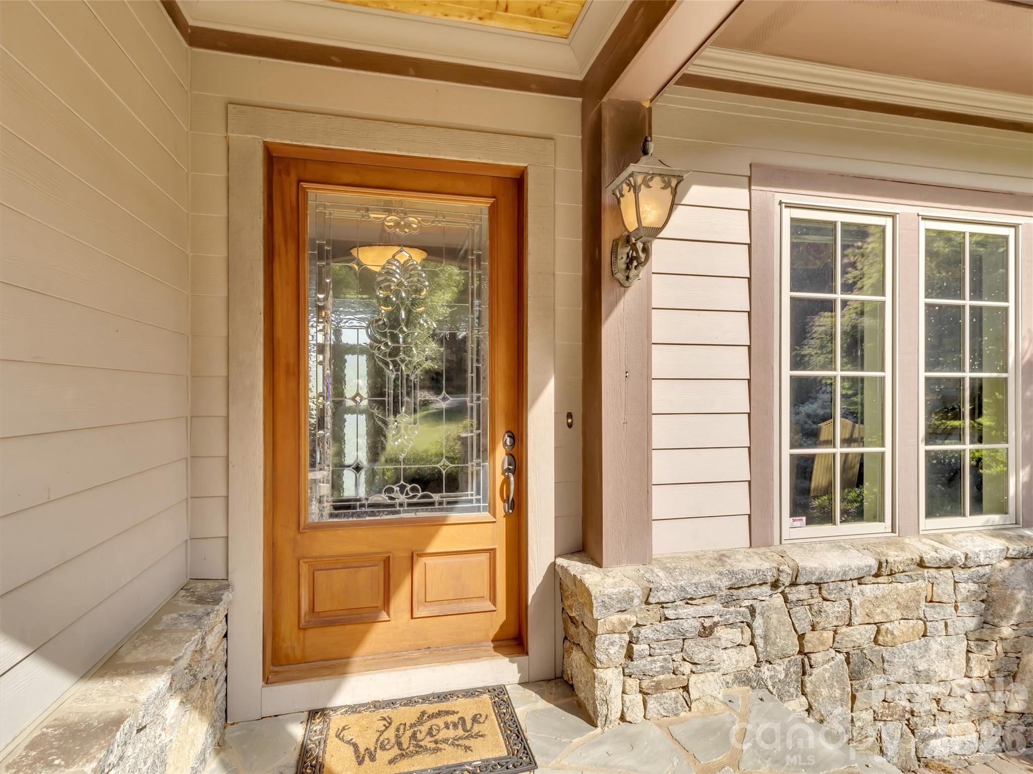 149 Cardinal Lane Property Photo 4
