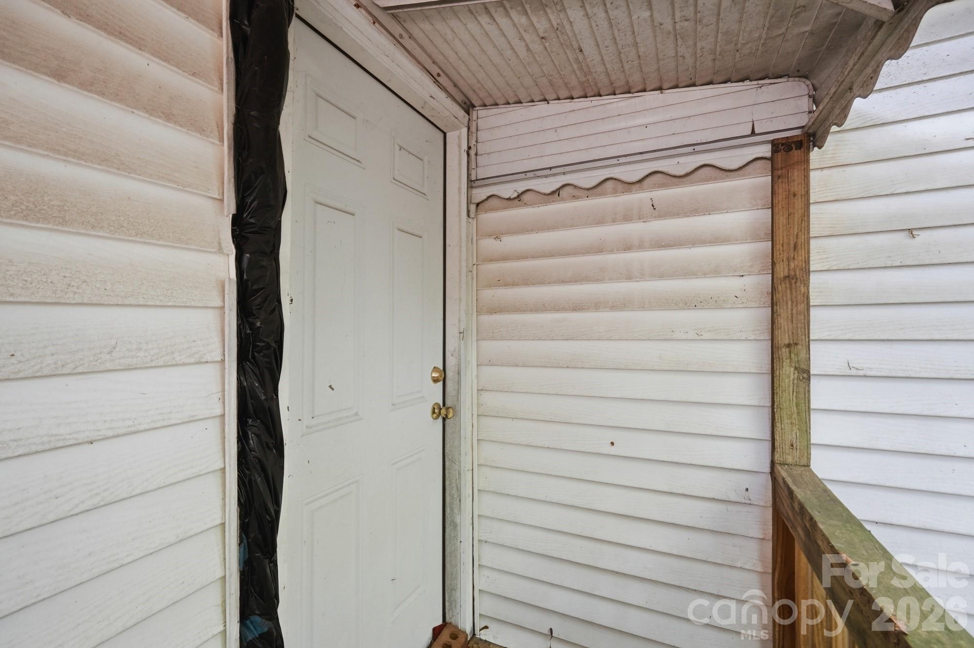 1018 W 5th Avenue Property Photo 20