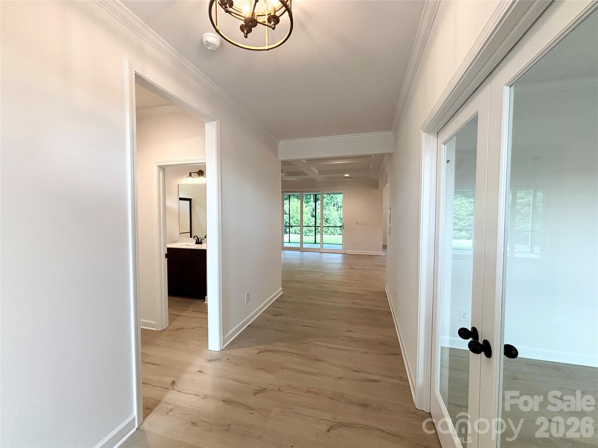 6823 Glen Abbey Lane Property Photo 5