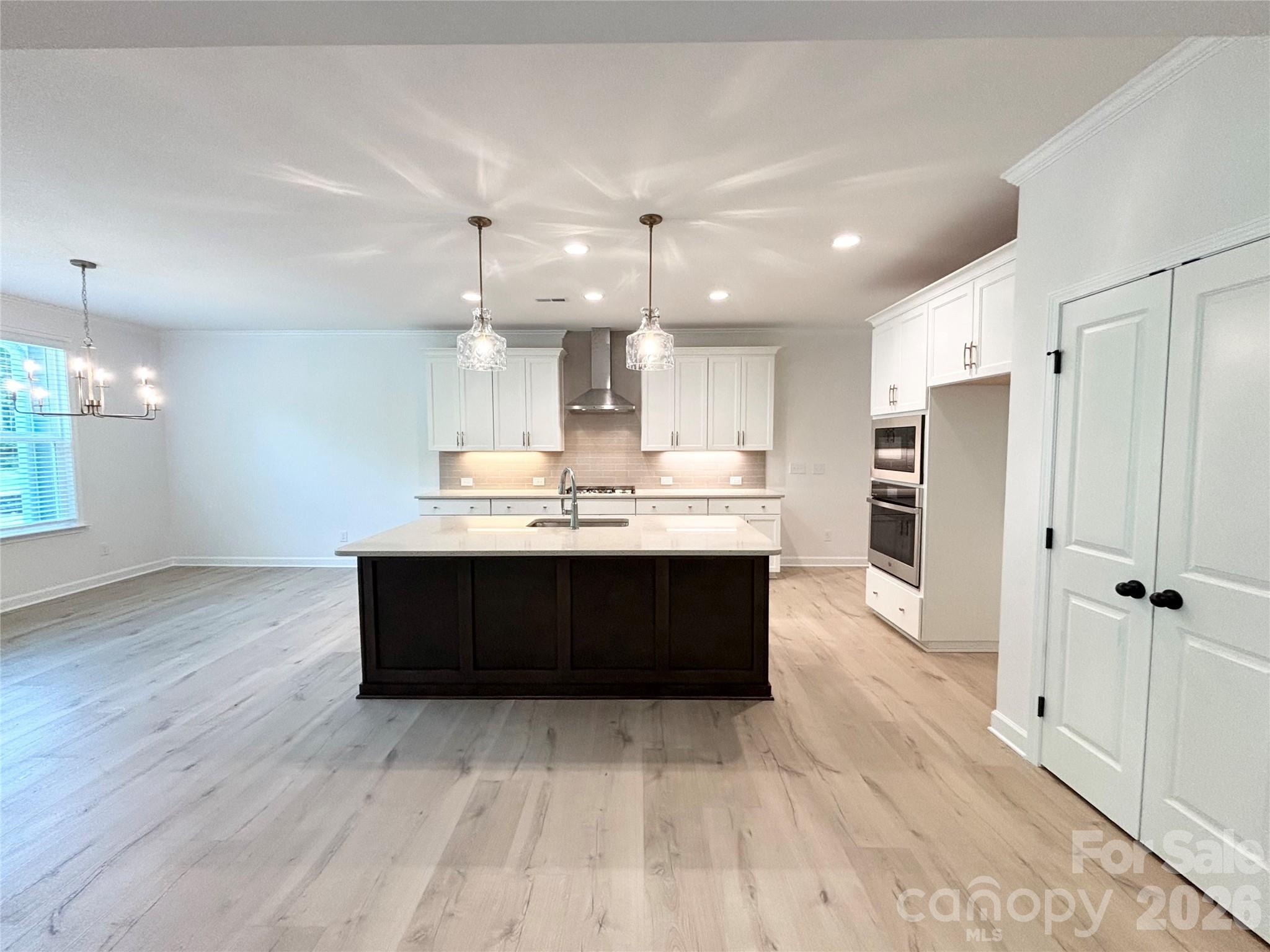 6823 Glen Abbey Lane Property Photo 13