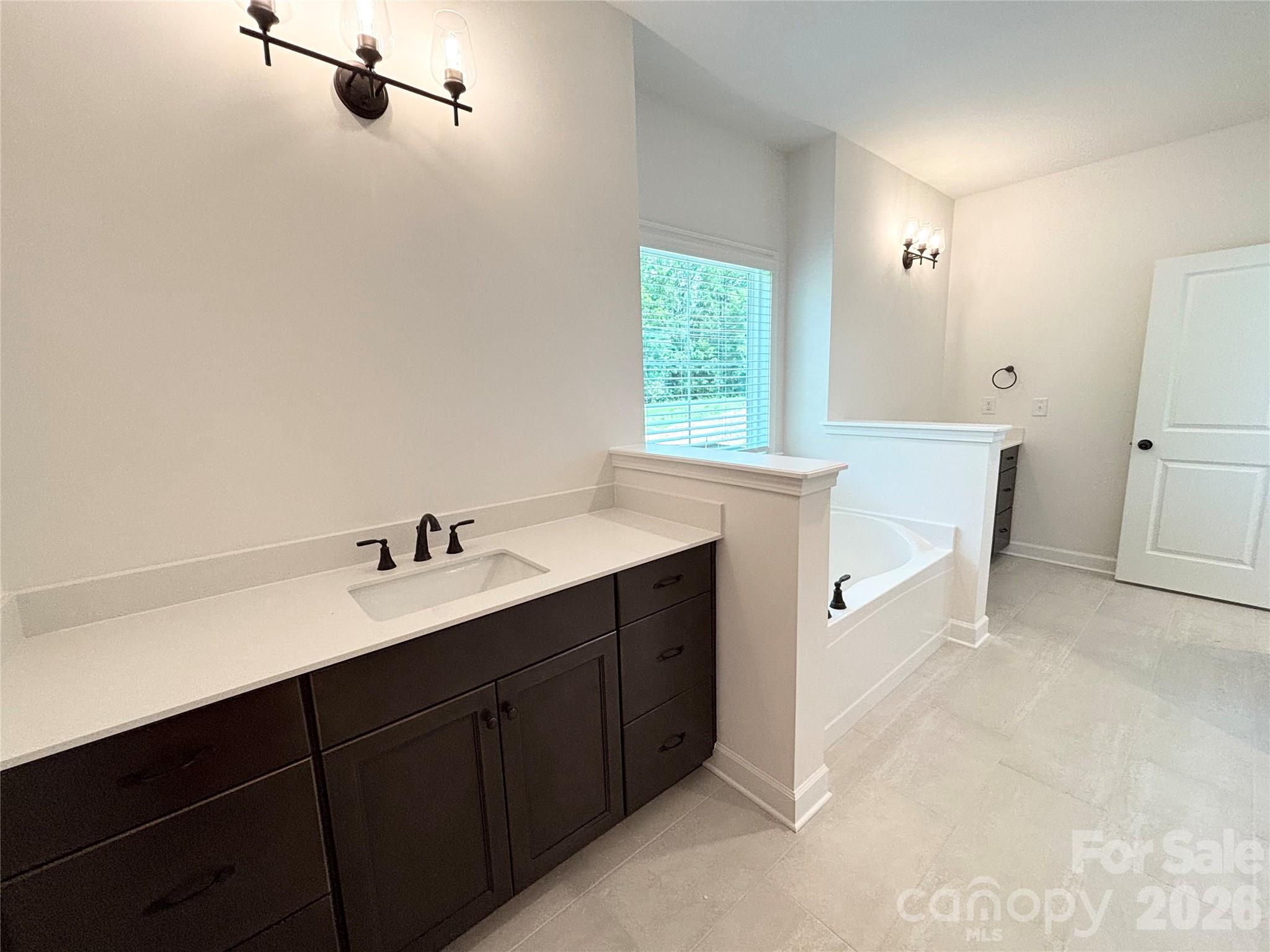 6823 Glen Abbey Lane Property Photo 19