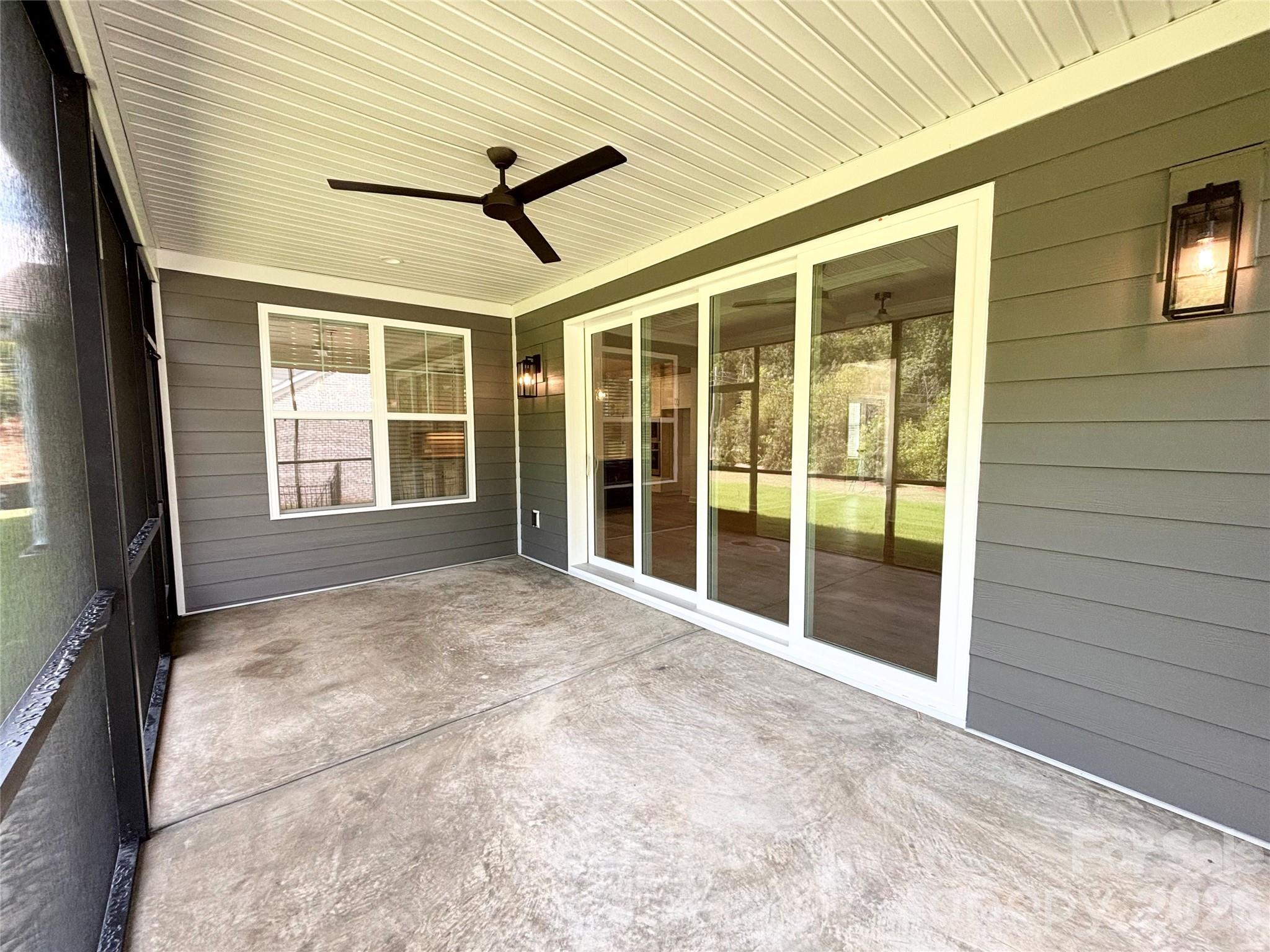 6823 Glen Abbey Lane Property Photo 31