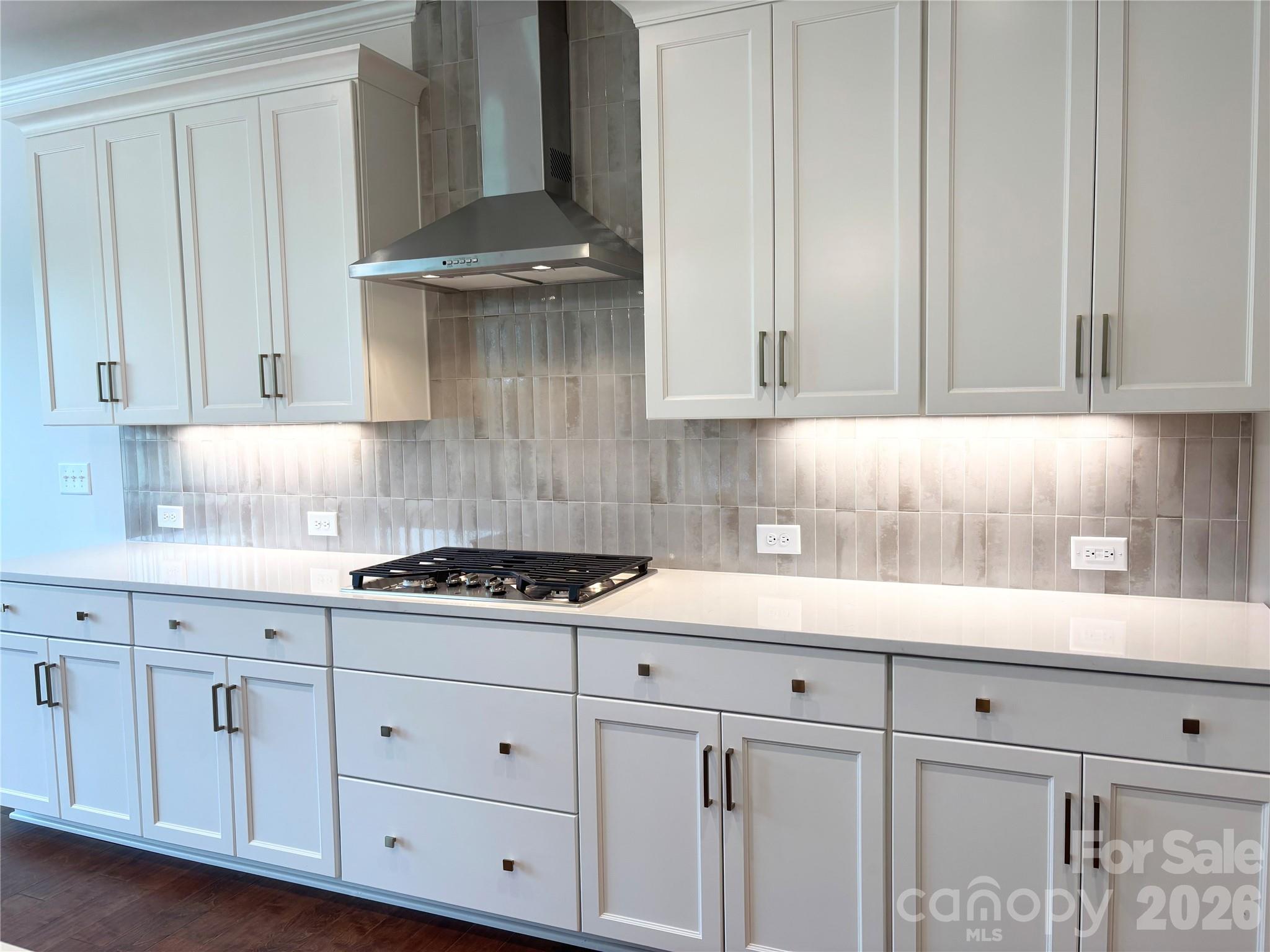 527 Oleander Street Property Photo 15