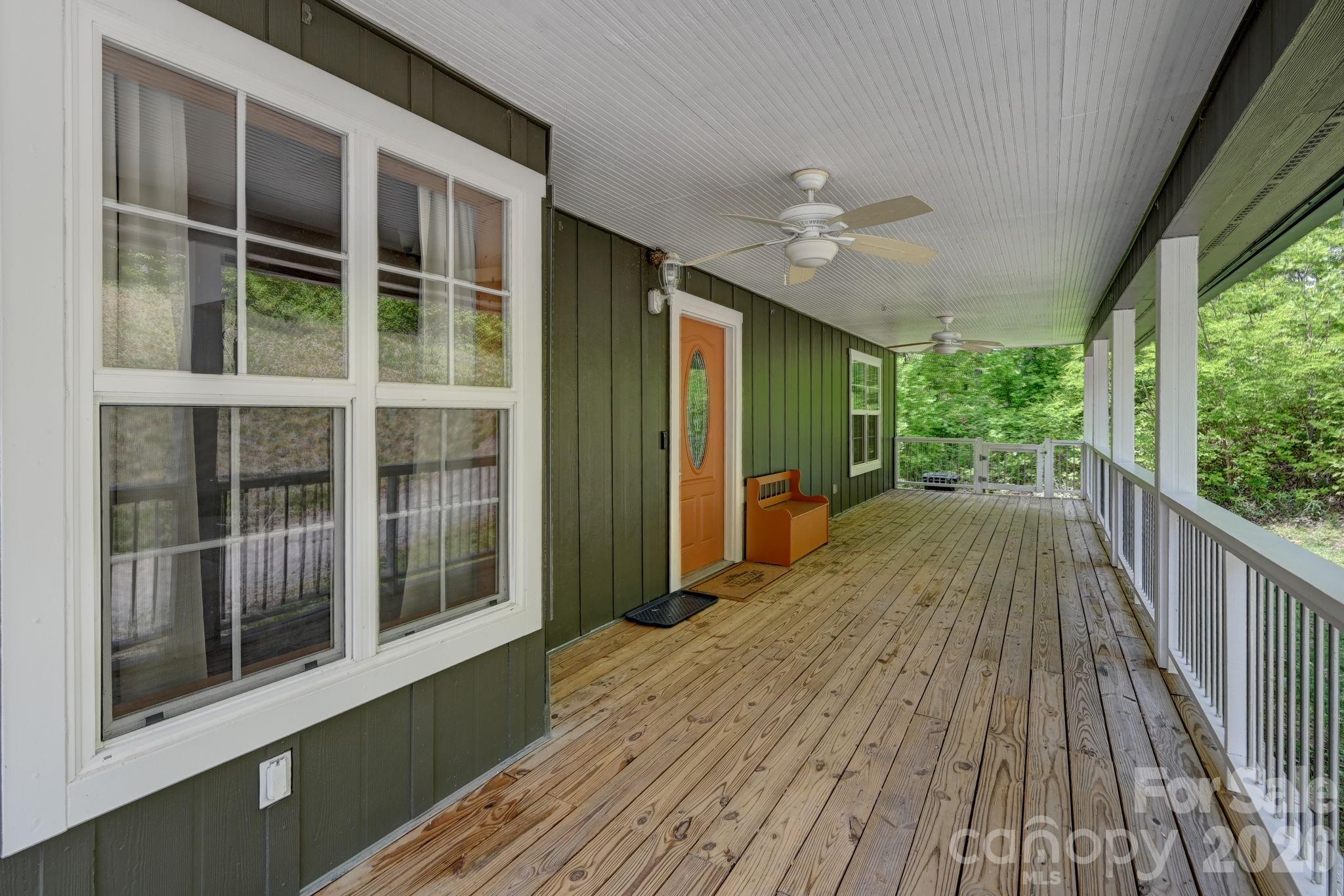 491 High Top Drive Property Photo 17