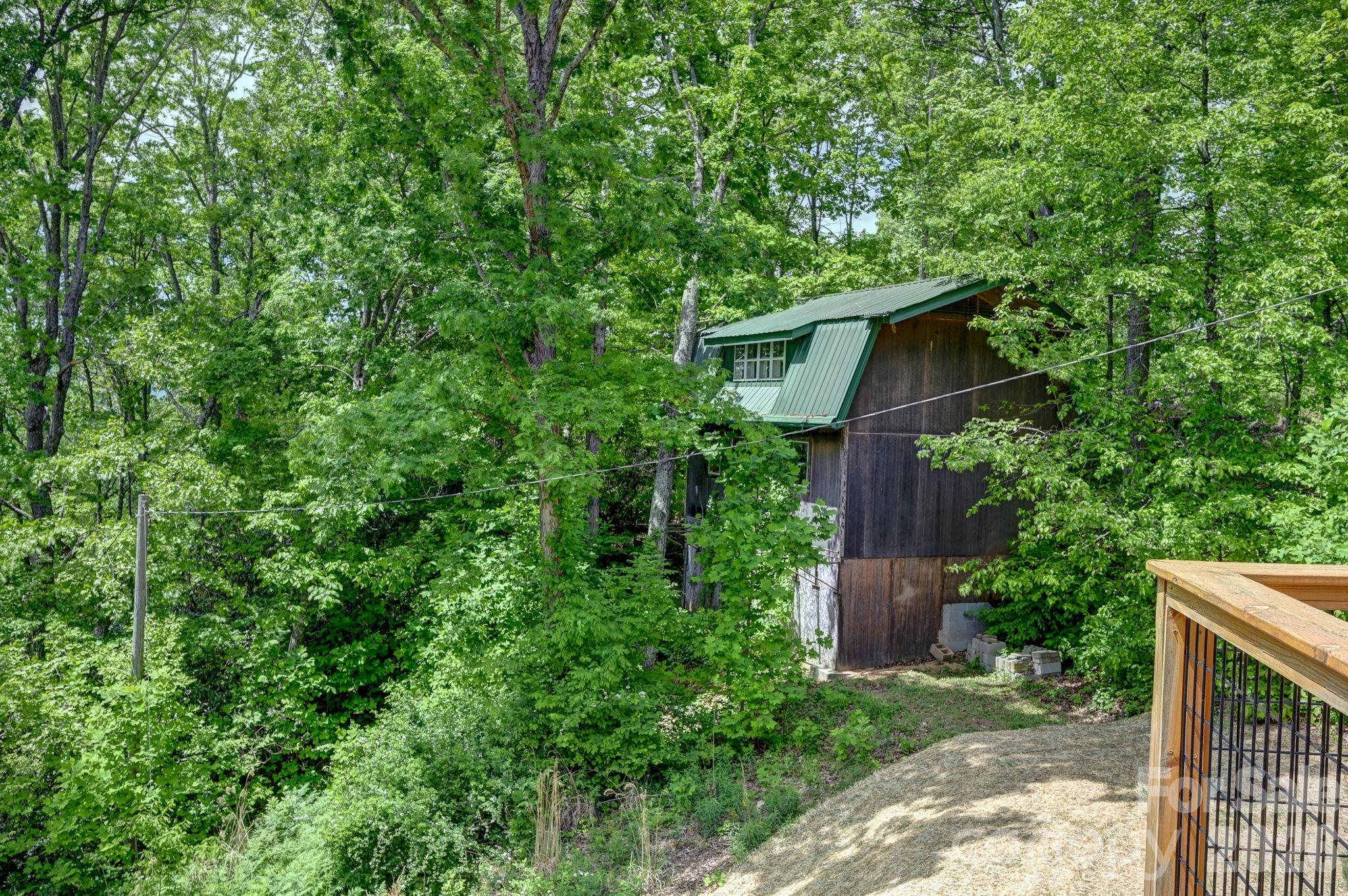 491 High Top Drive Property Photo 39