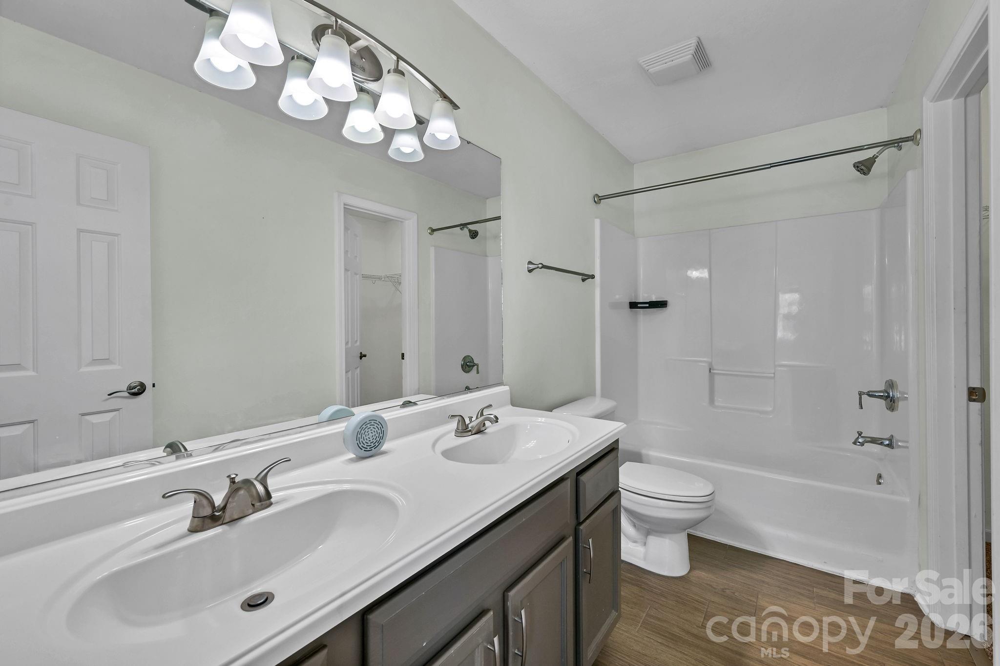 85 Rotunda Circle Property Photo 20