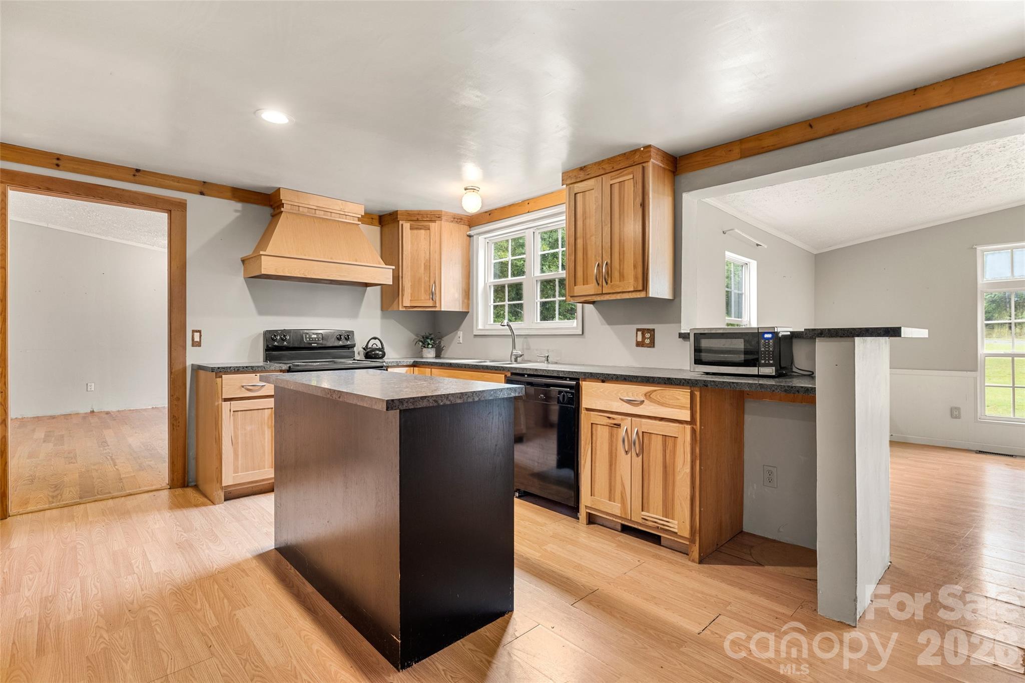 135 Benton Road Property Photo 2