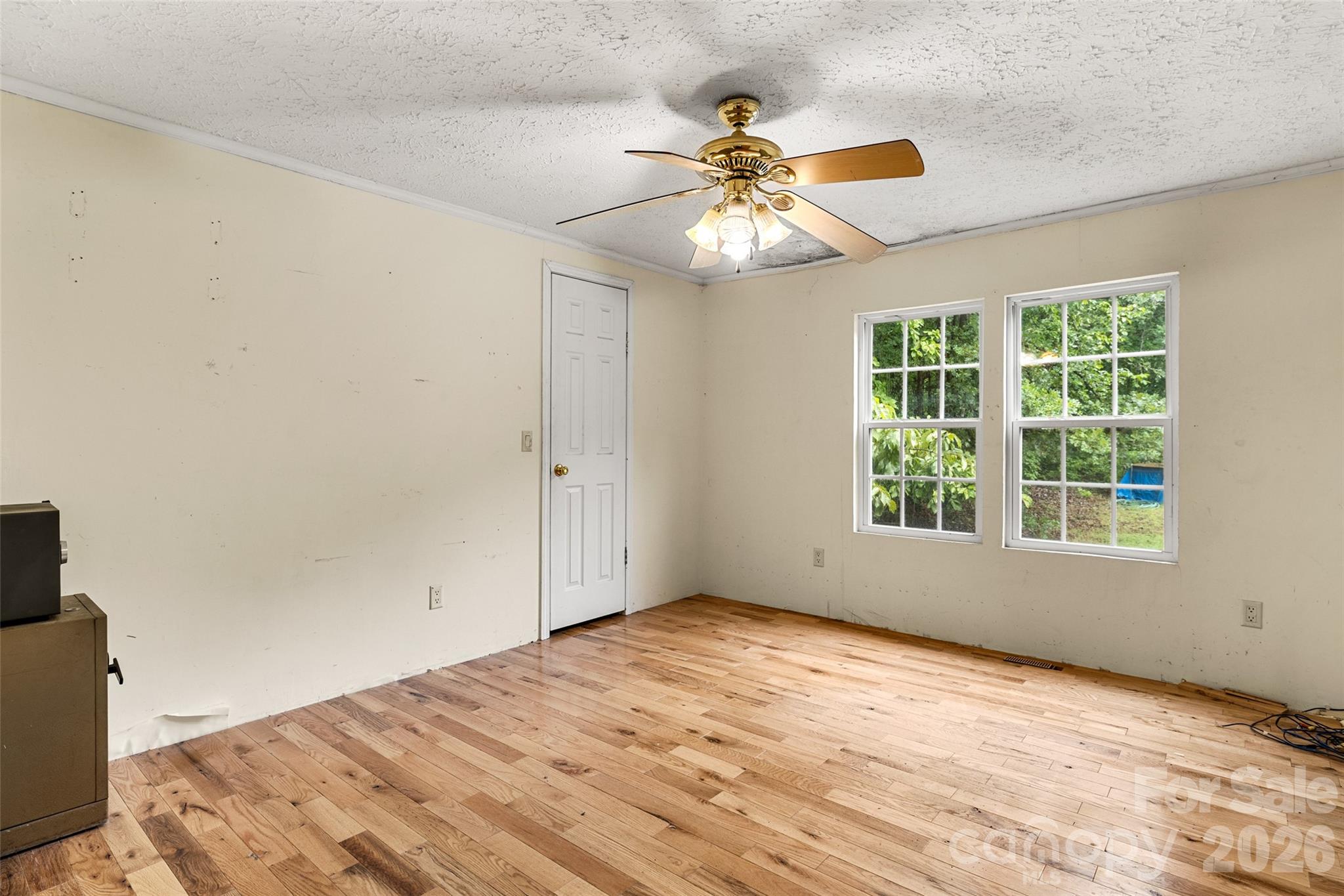 135 Benton Road Property Photo 10