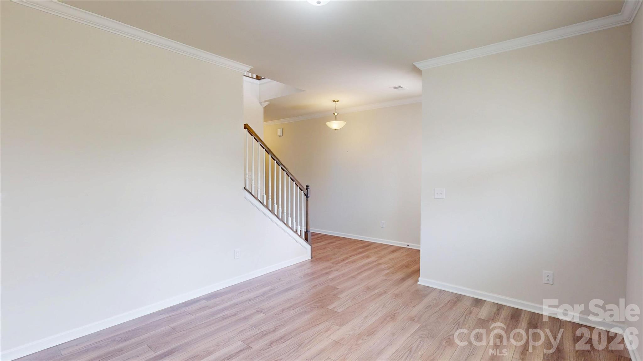 1714 Woodend Drive Property Photo 5