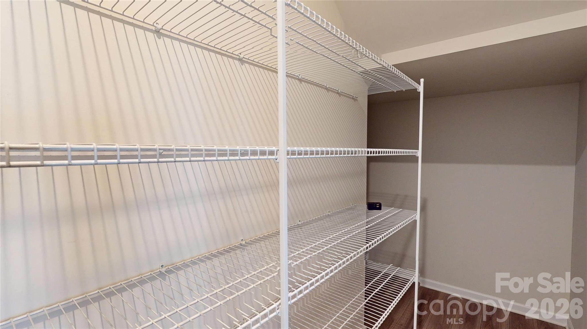1714 Woodend Drive Property Photo 12
