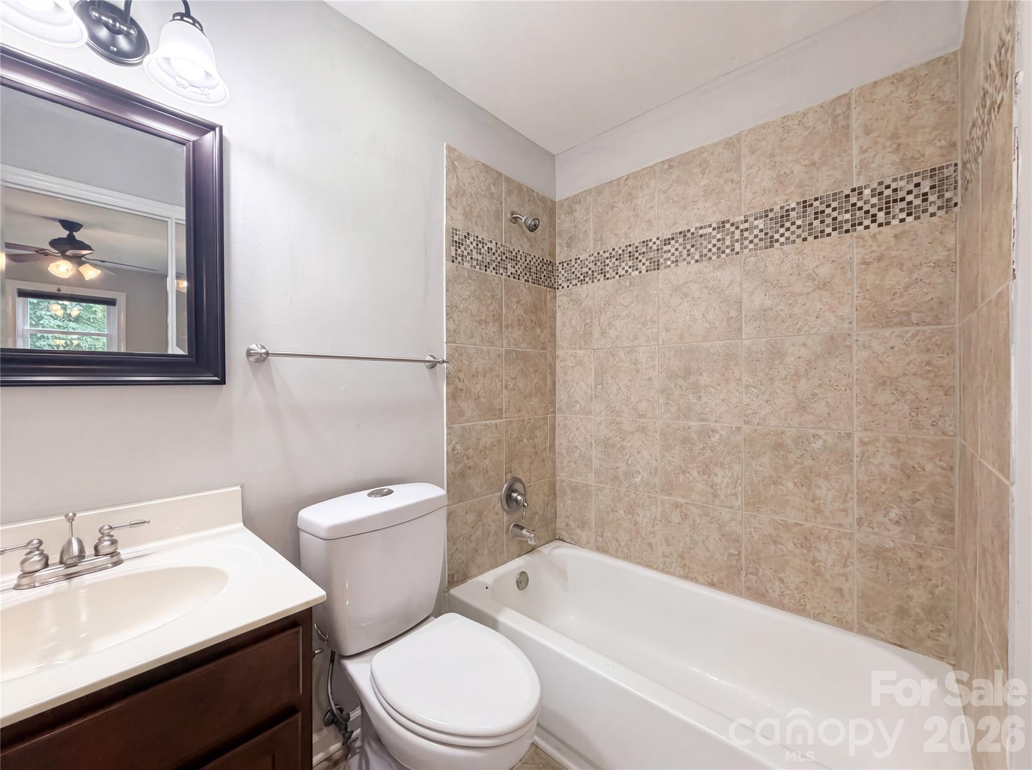 186 Jasmine Circle Property Photo 14