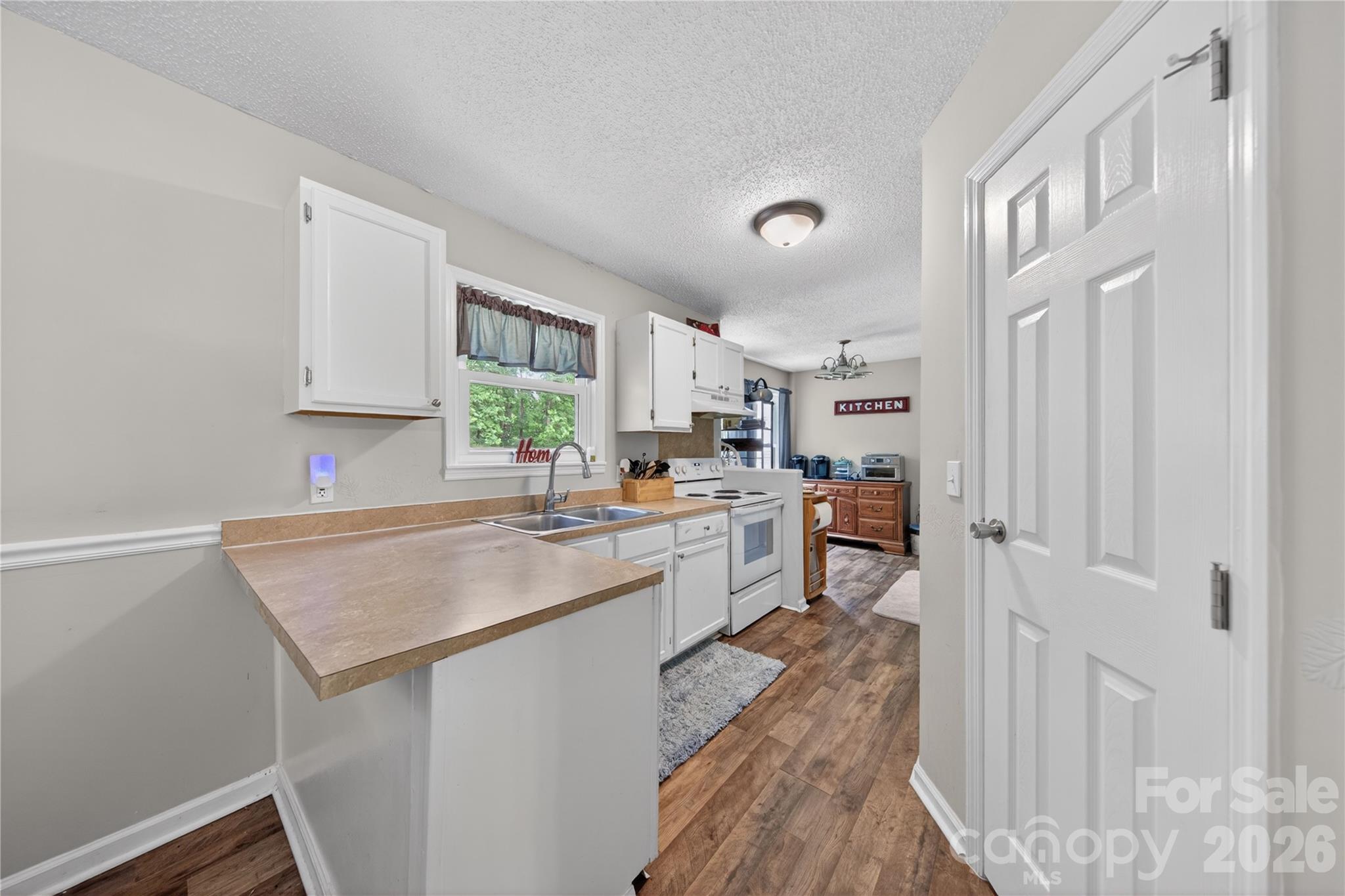 202 King David Lane Property Photo 7