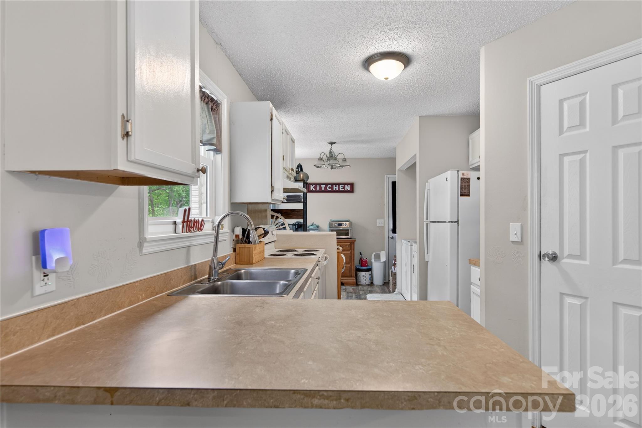 202 King David Lane Property Photo 9
