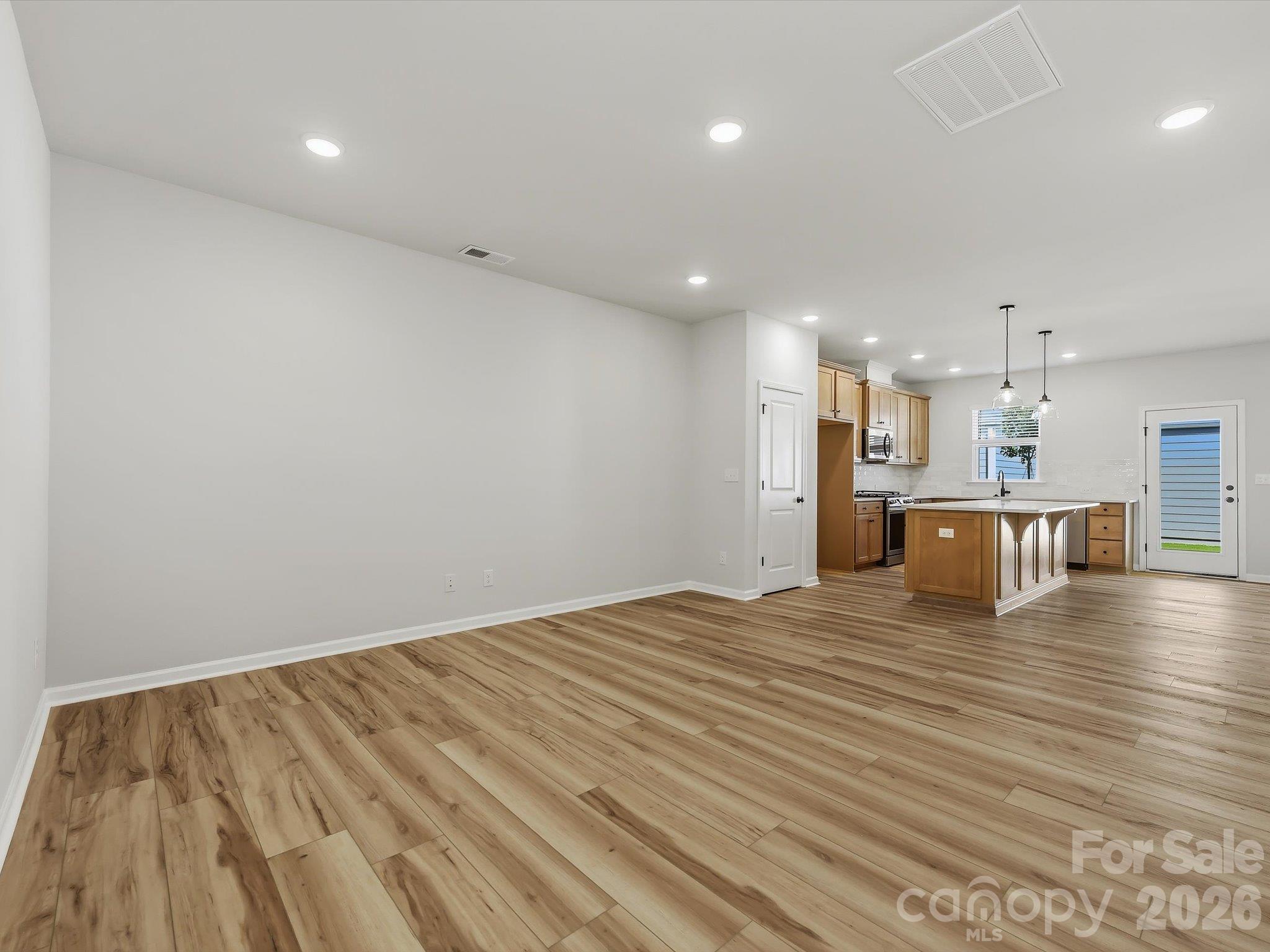 10028 Mamillion Drive Property Photo 5