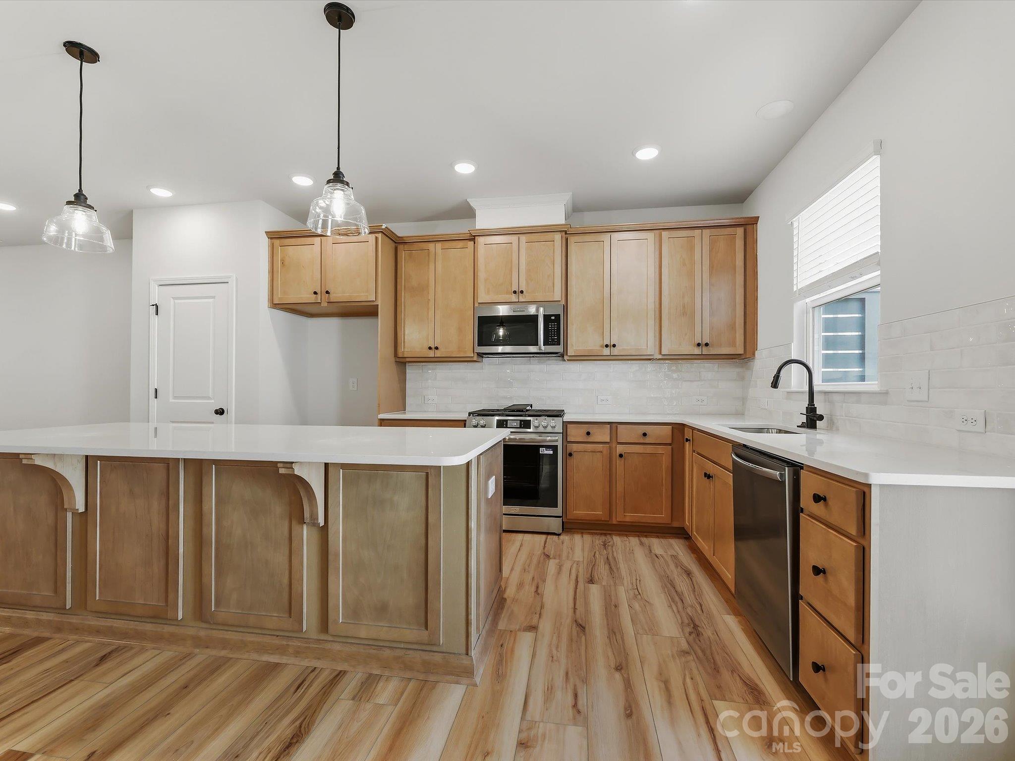 10028 Mamillion Drive Property Photo 8