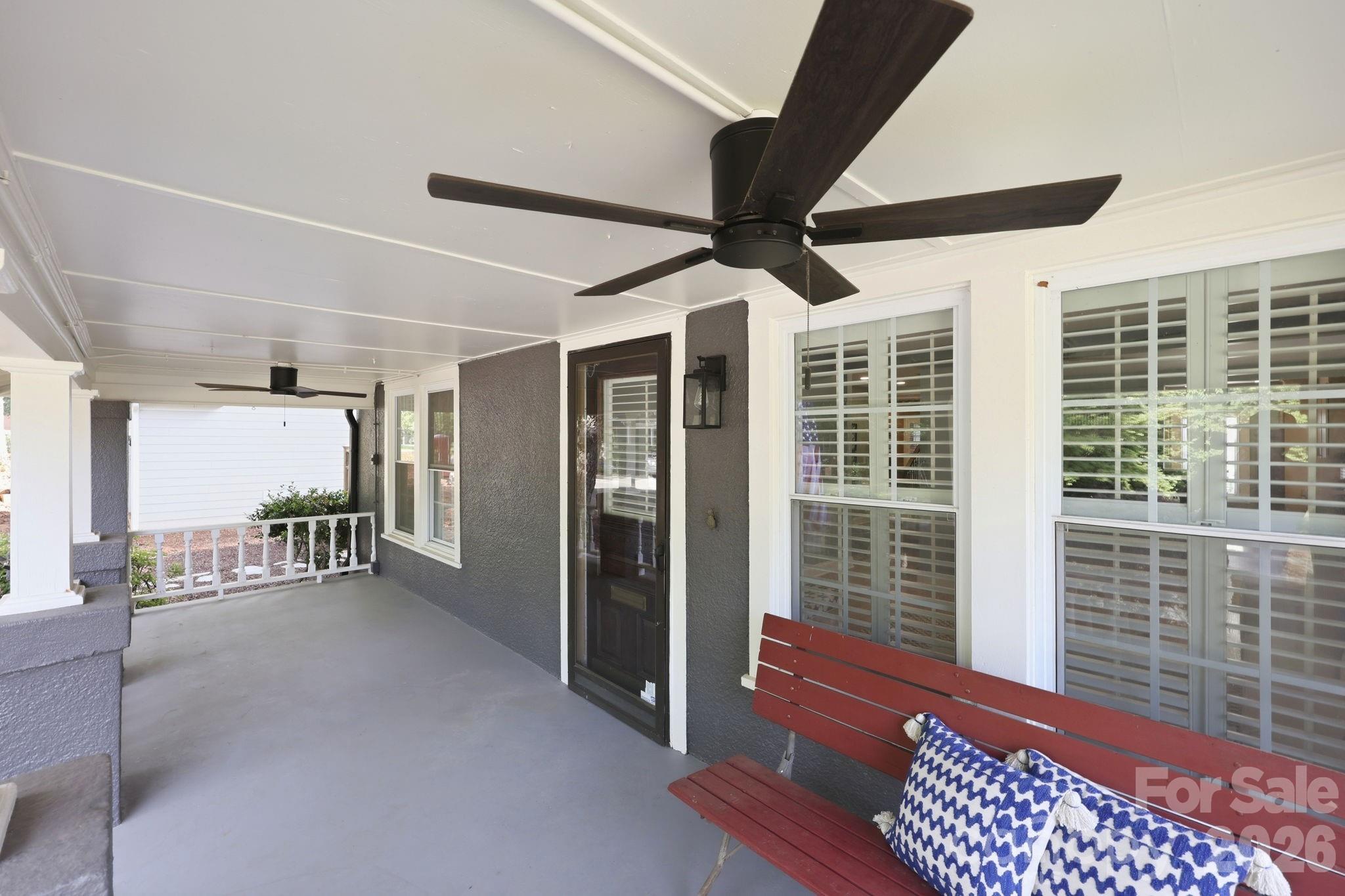 327 Campus Street Property Photo 6