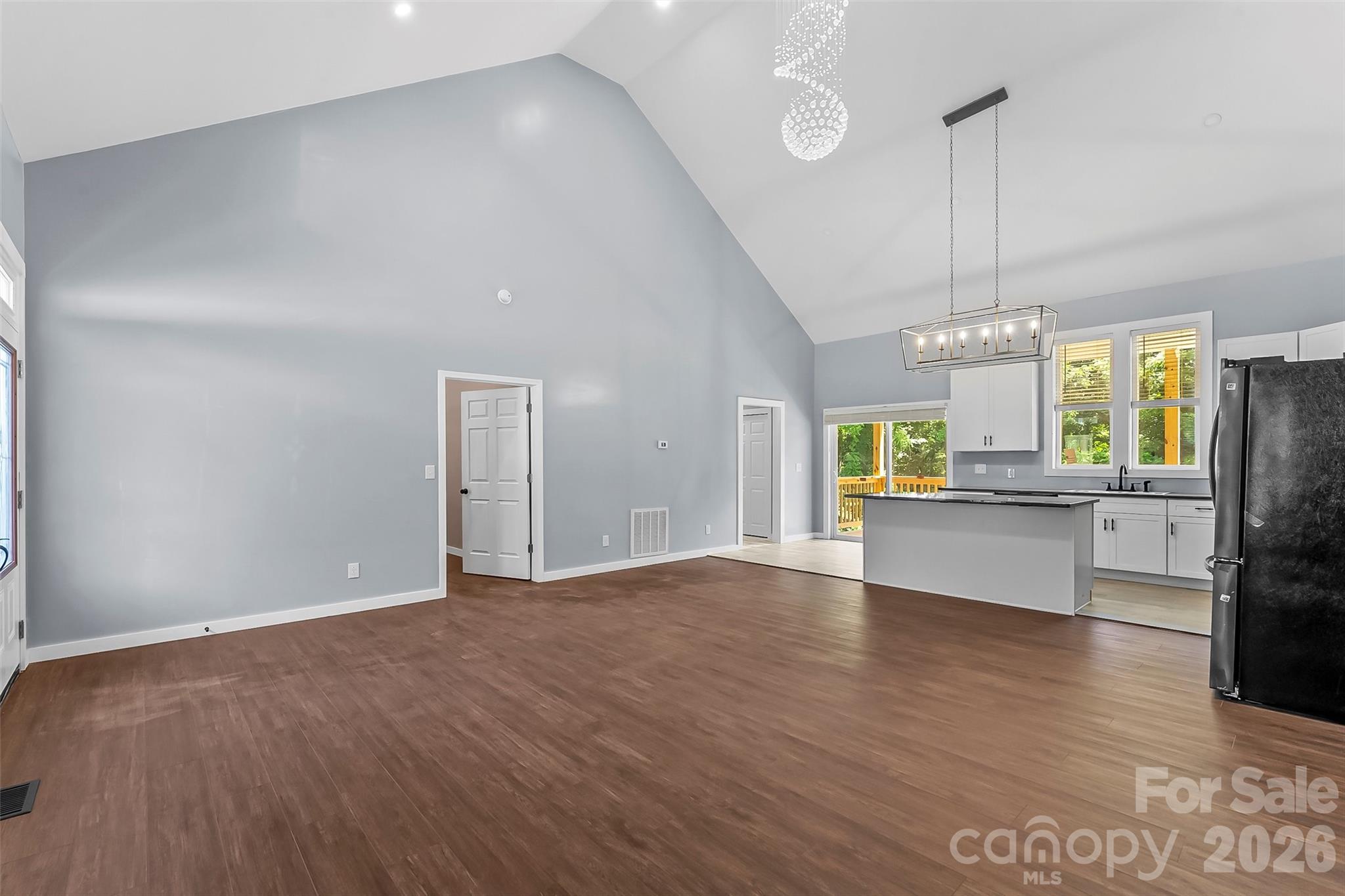 2162 Watson Road Property Photo 3