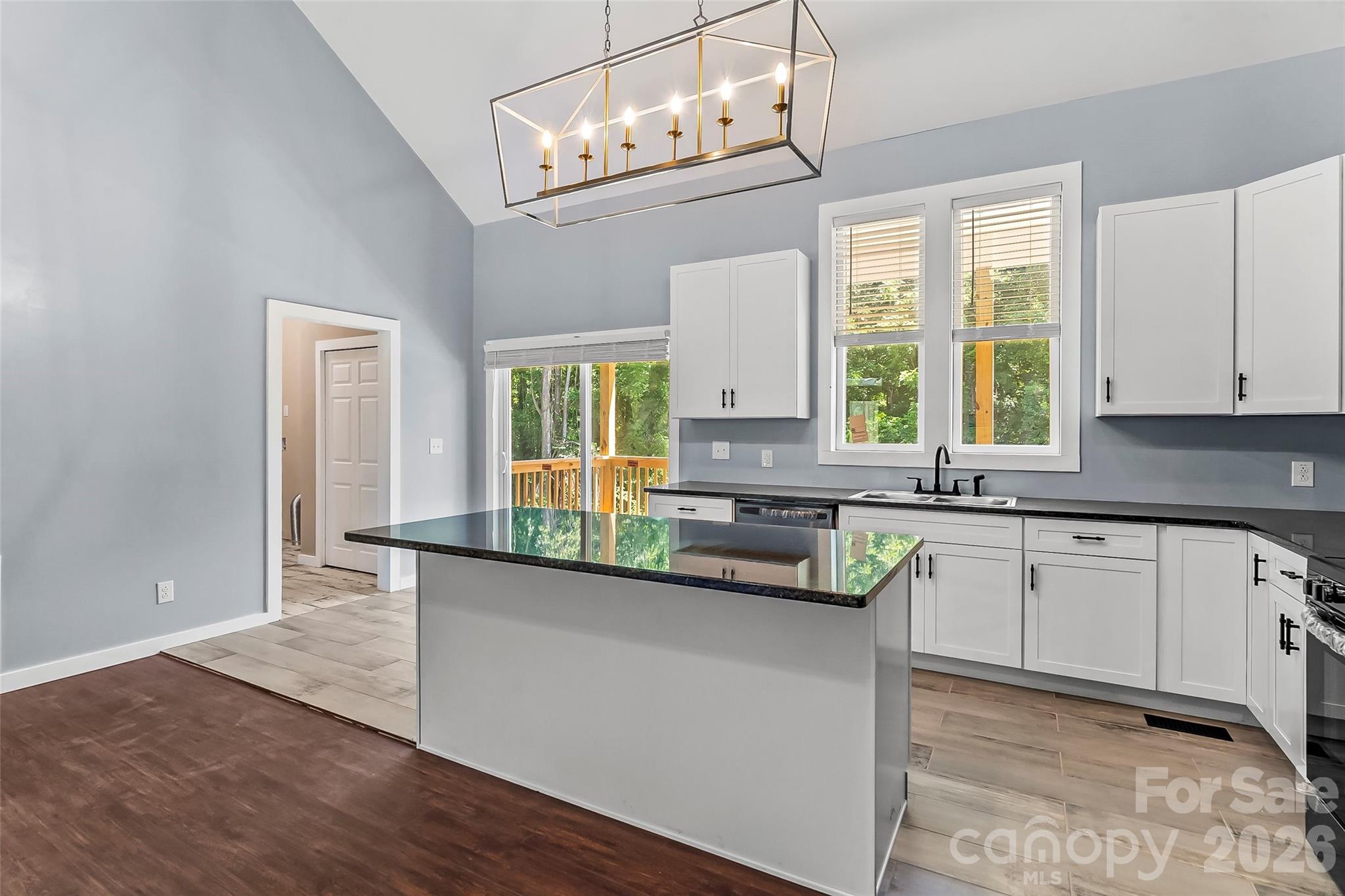 2162 Watson Road Property Photo 4
