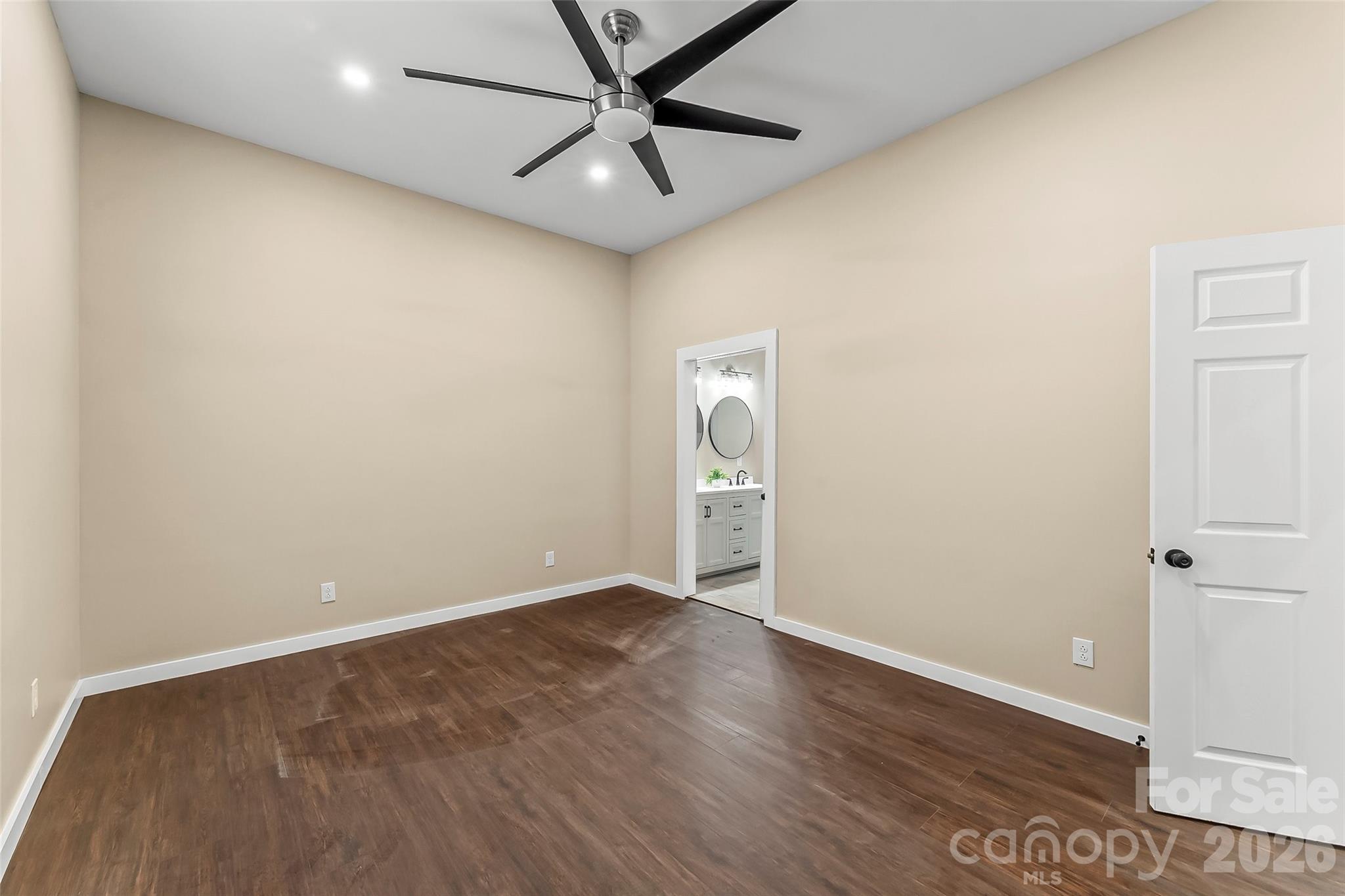 2162 Watson Road Property Photo 8