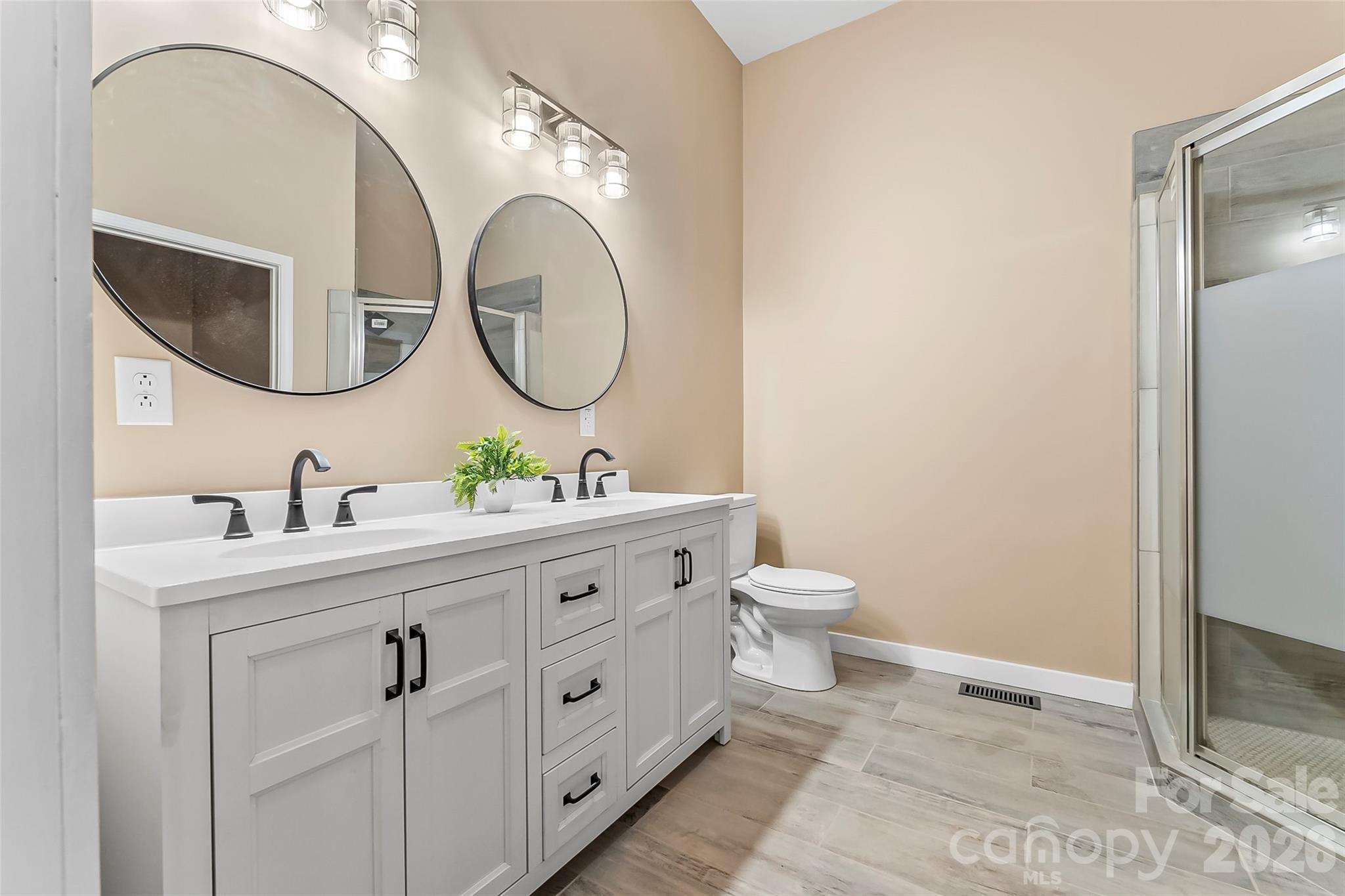2162 Watson Road Property Photo 10