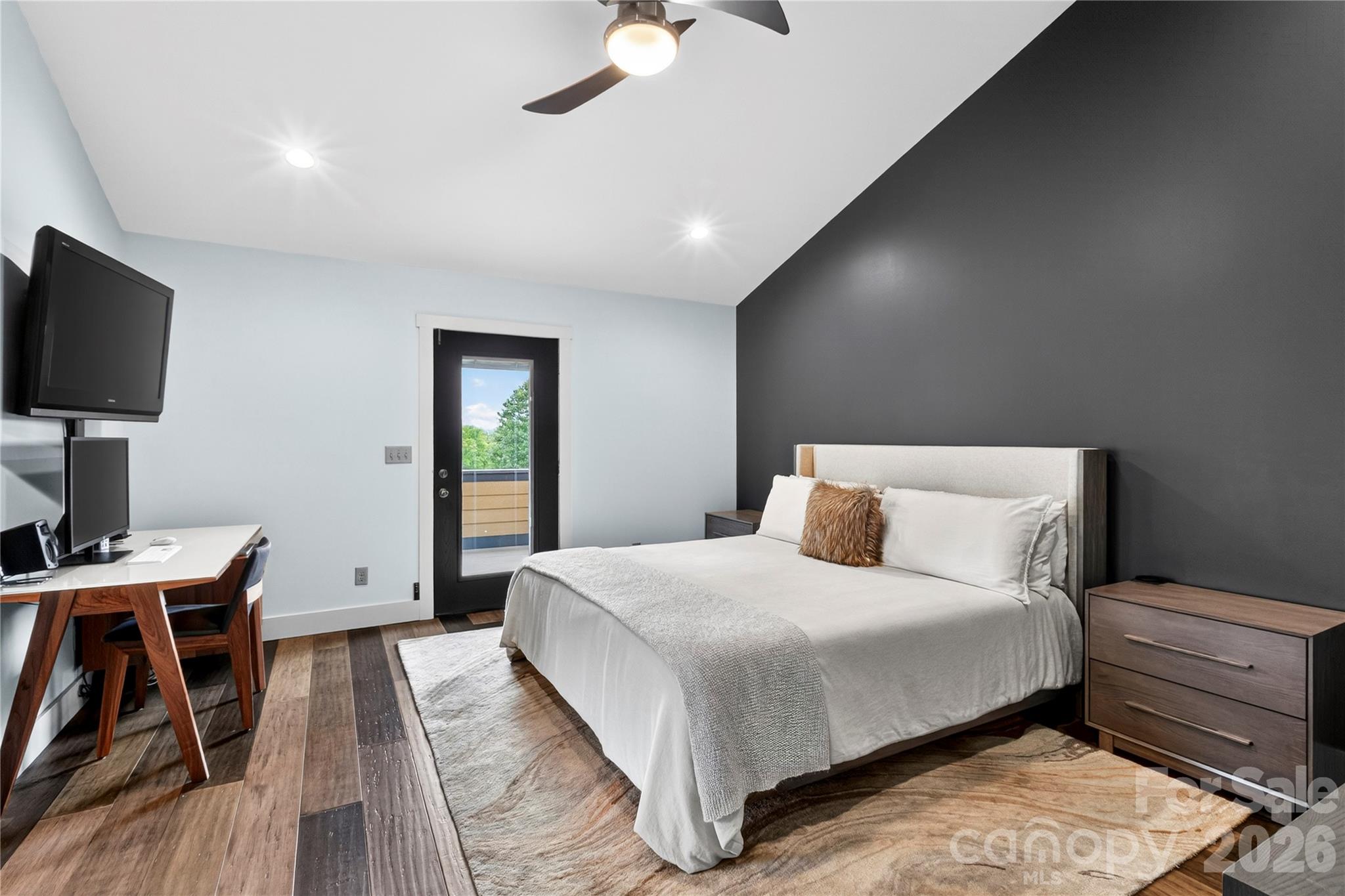 141 Round Top Circle Property Photo 15