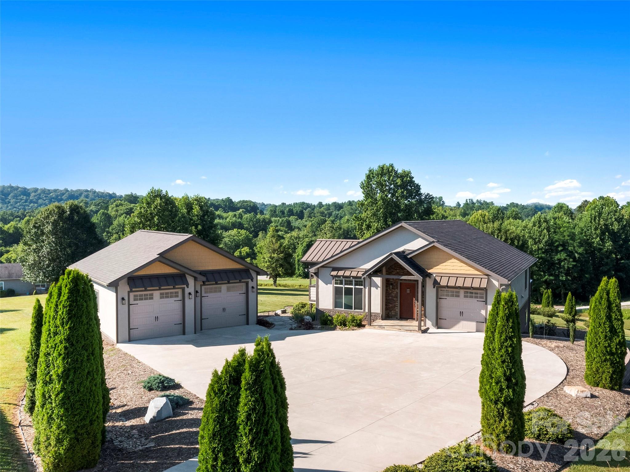 141 Round Top Circle Property Photo 29