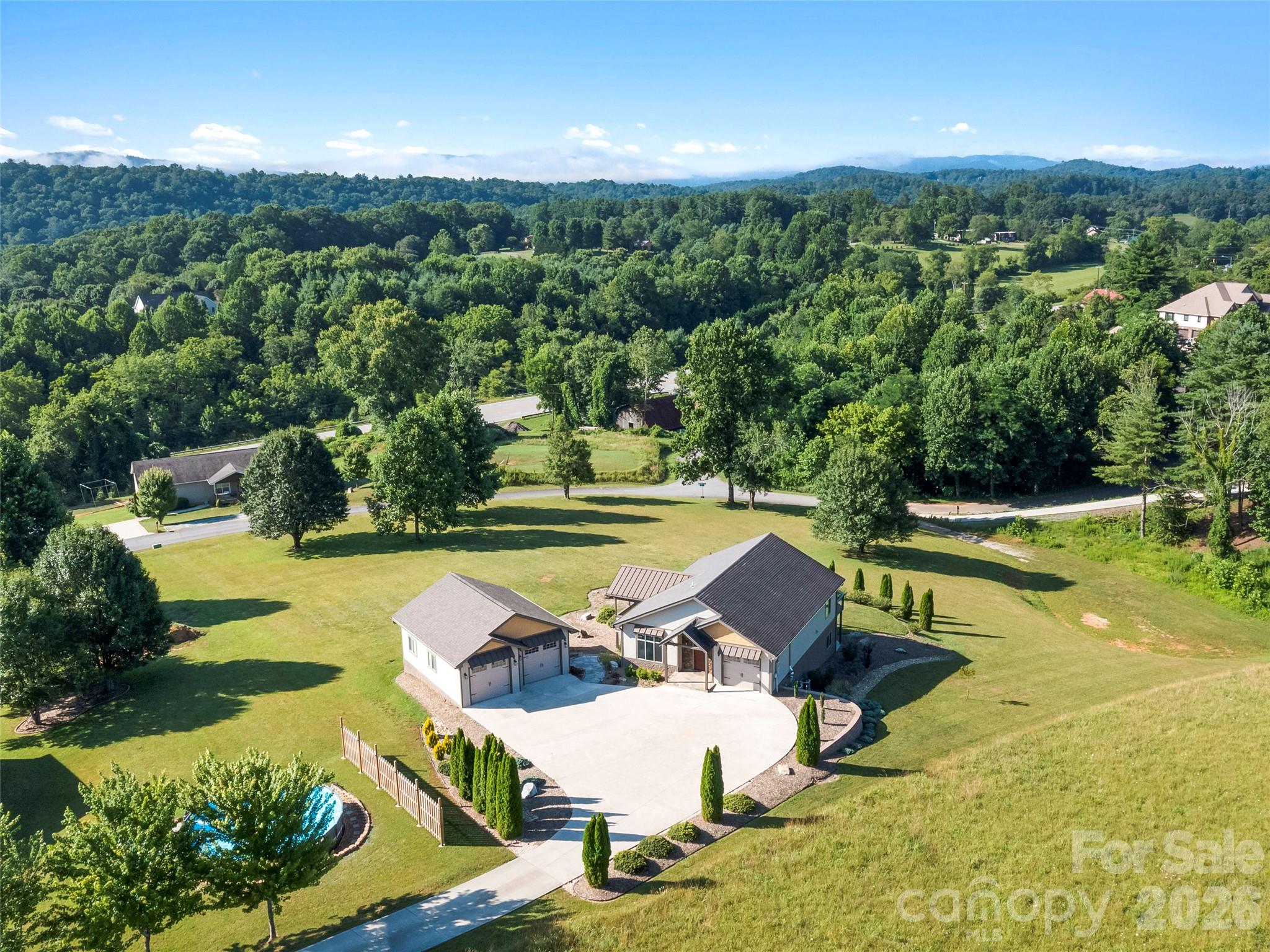 141 Round Top Circle Property Photo 30