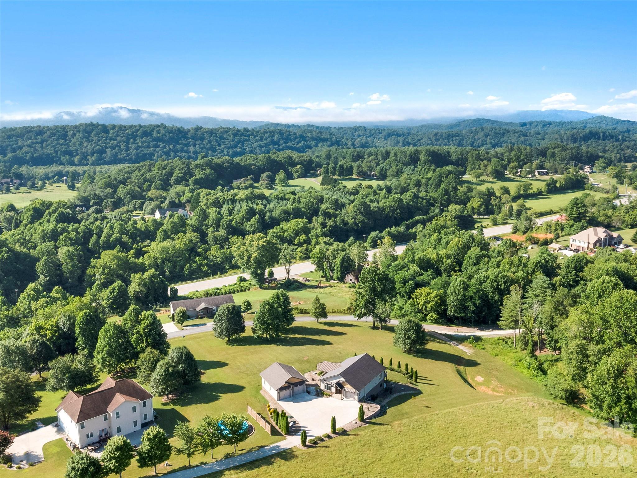 141 Round Top Circle Property Photo 32