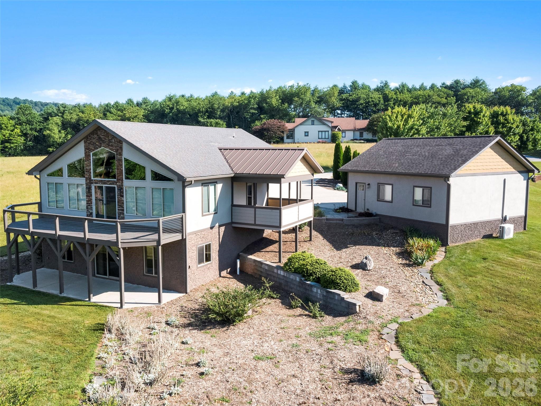 141 Round Top Circle Property Photo 36