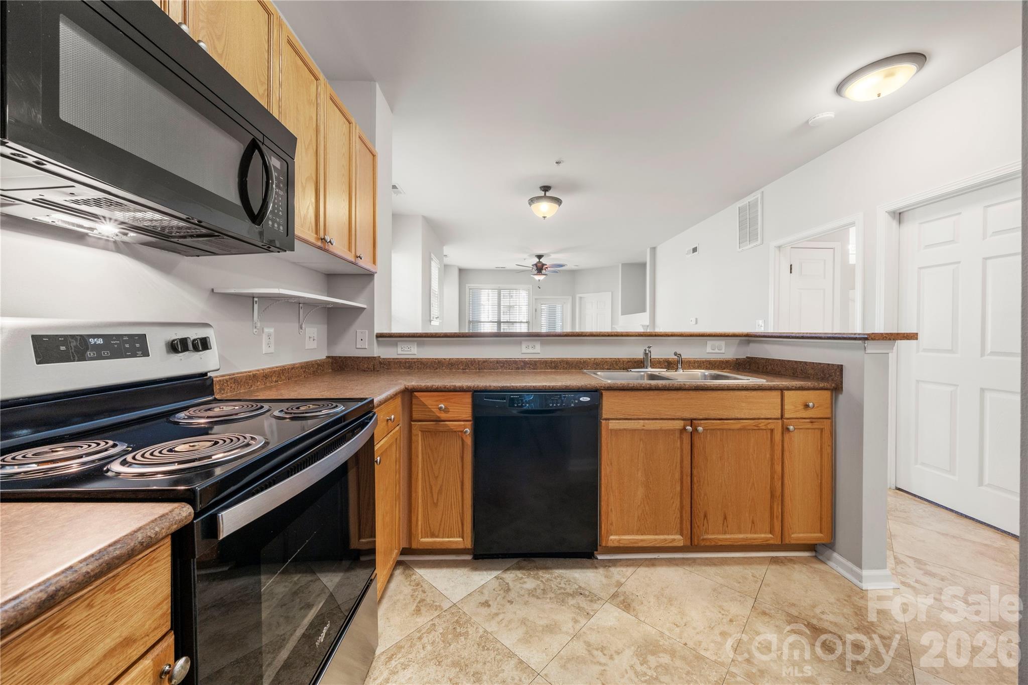 18730 Nautical Drive 101 Property Photo 5