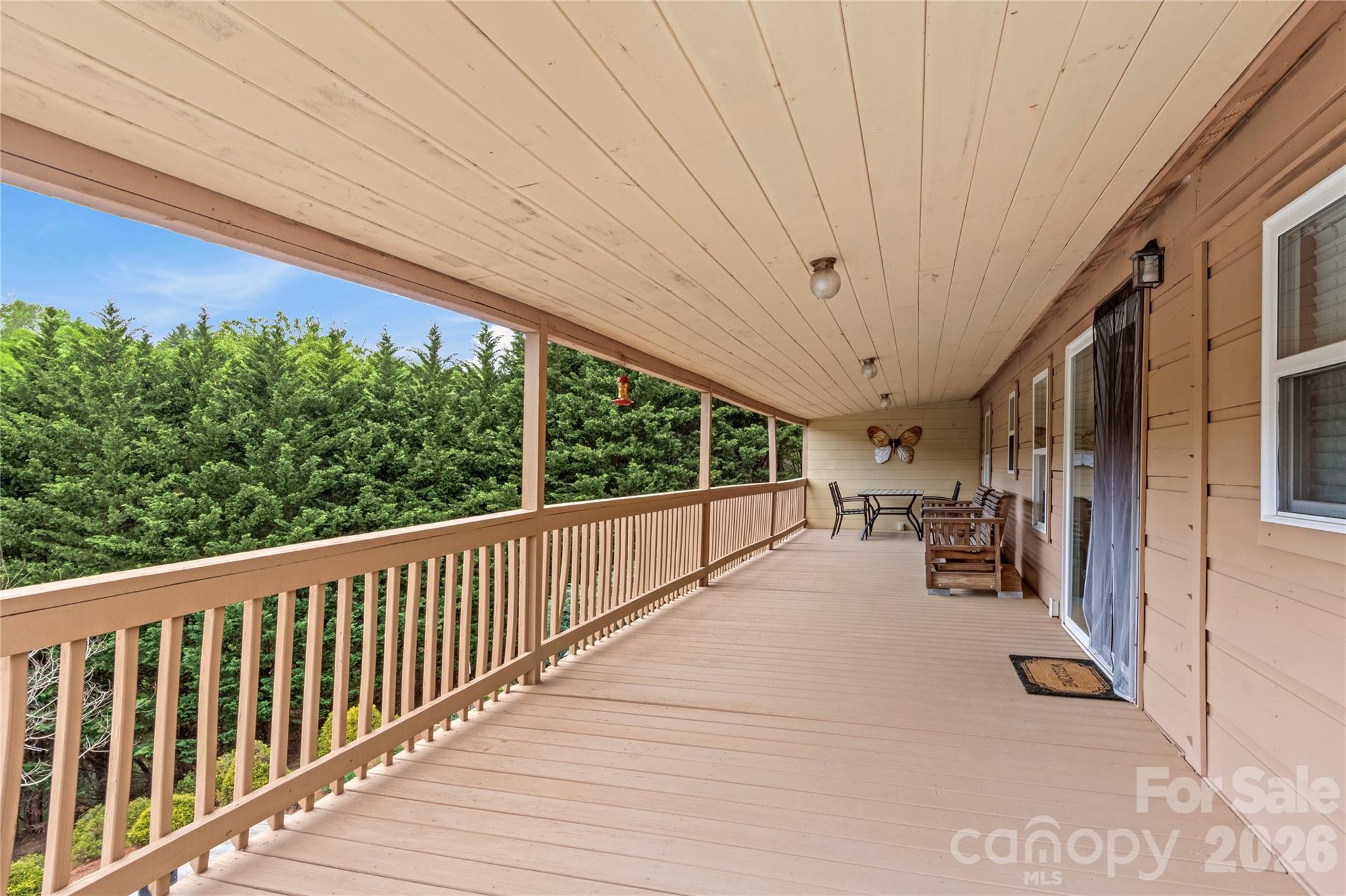 489 Buttons Lane 11 Property Photo 4