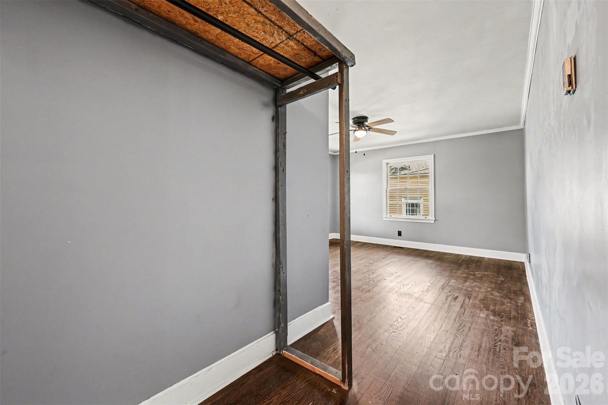 303 N White Street Property Photo 16