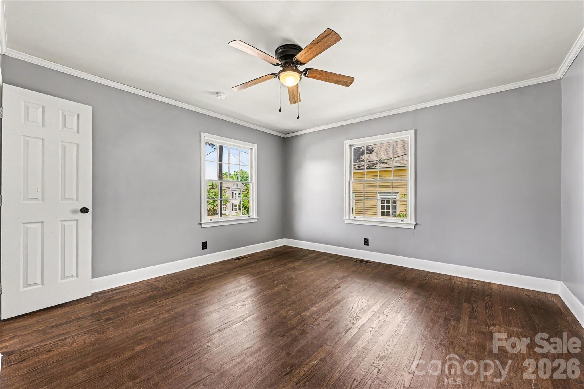 303 N White Street Property Photo 17