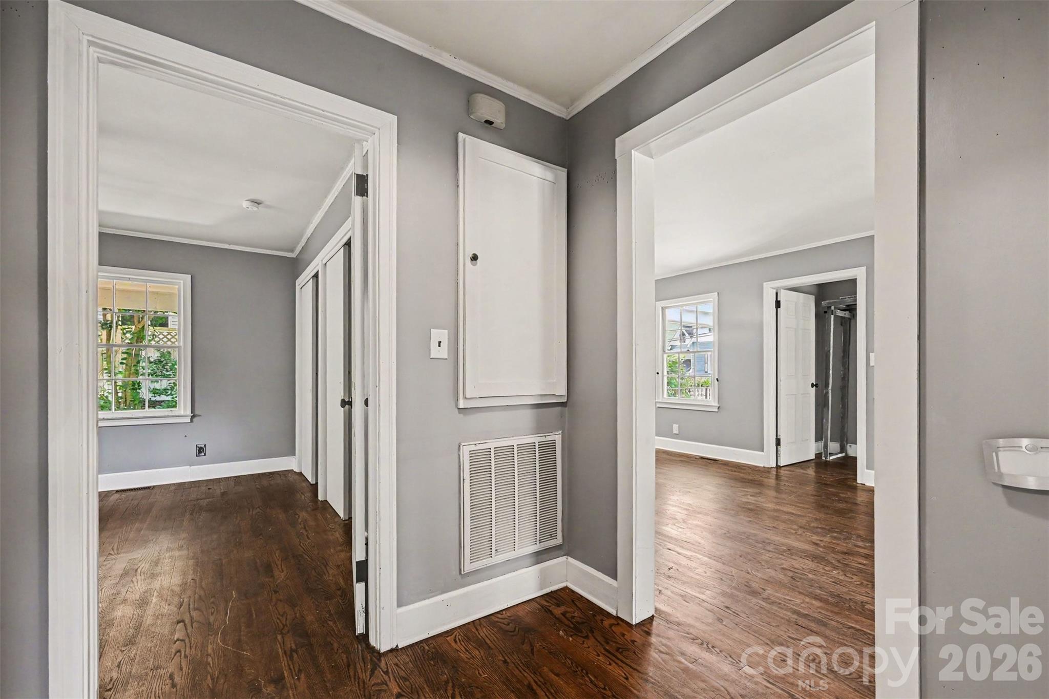 303 N White Street Property Photo 20