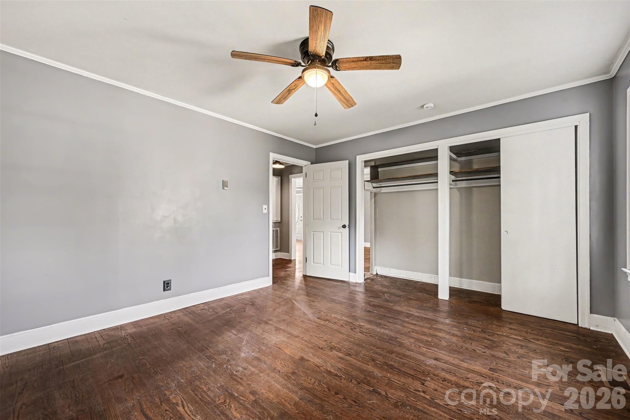 303 N White Street Property Photo 21