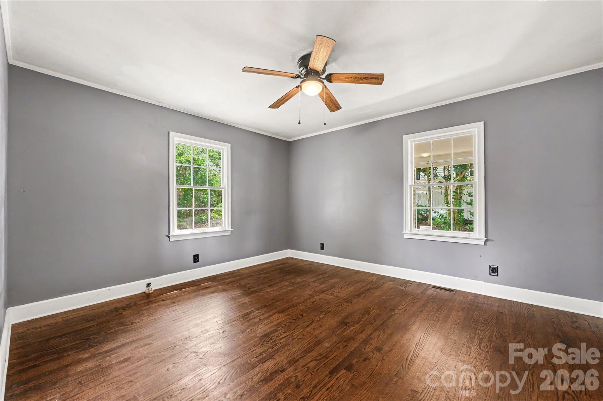 303 N White Street Property Photo 24