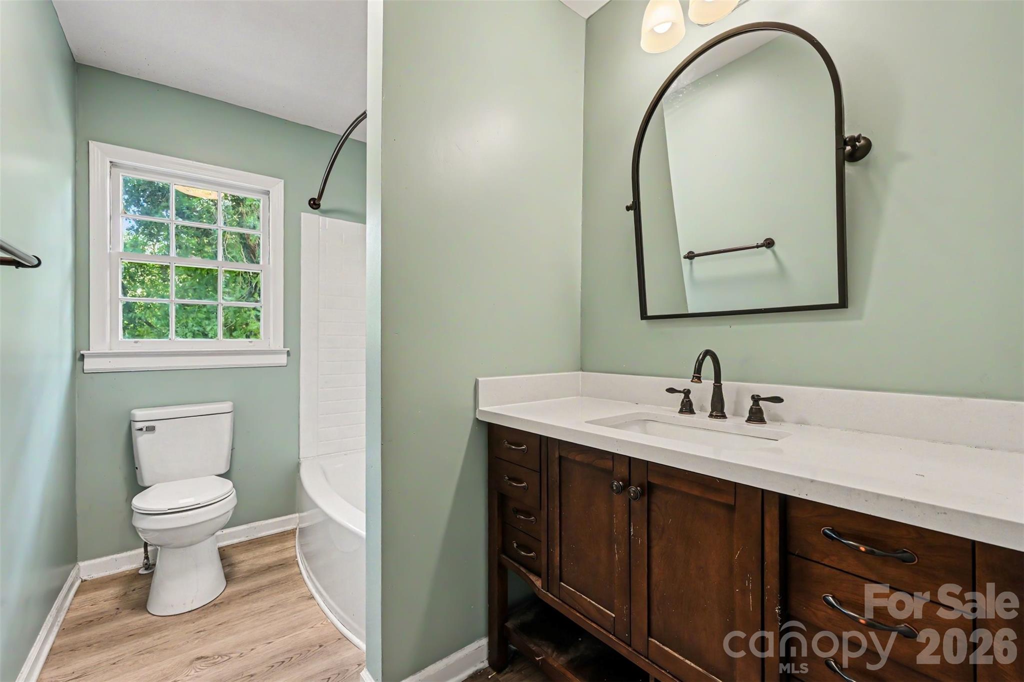 303 N White Street Property Photo 25