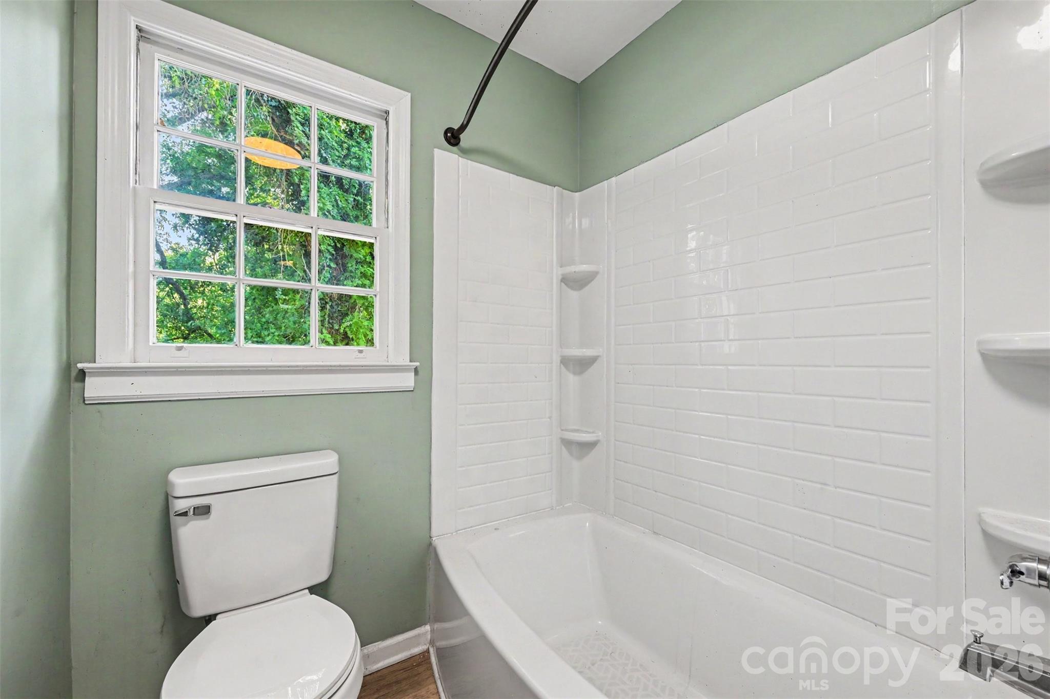 303 N White Street Property Photo 26