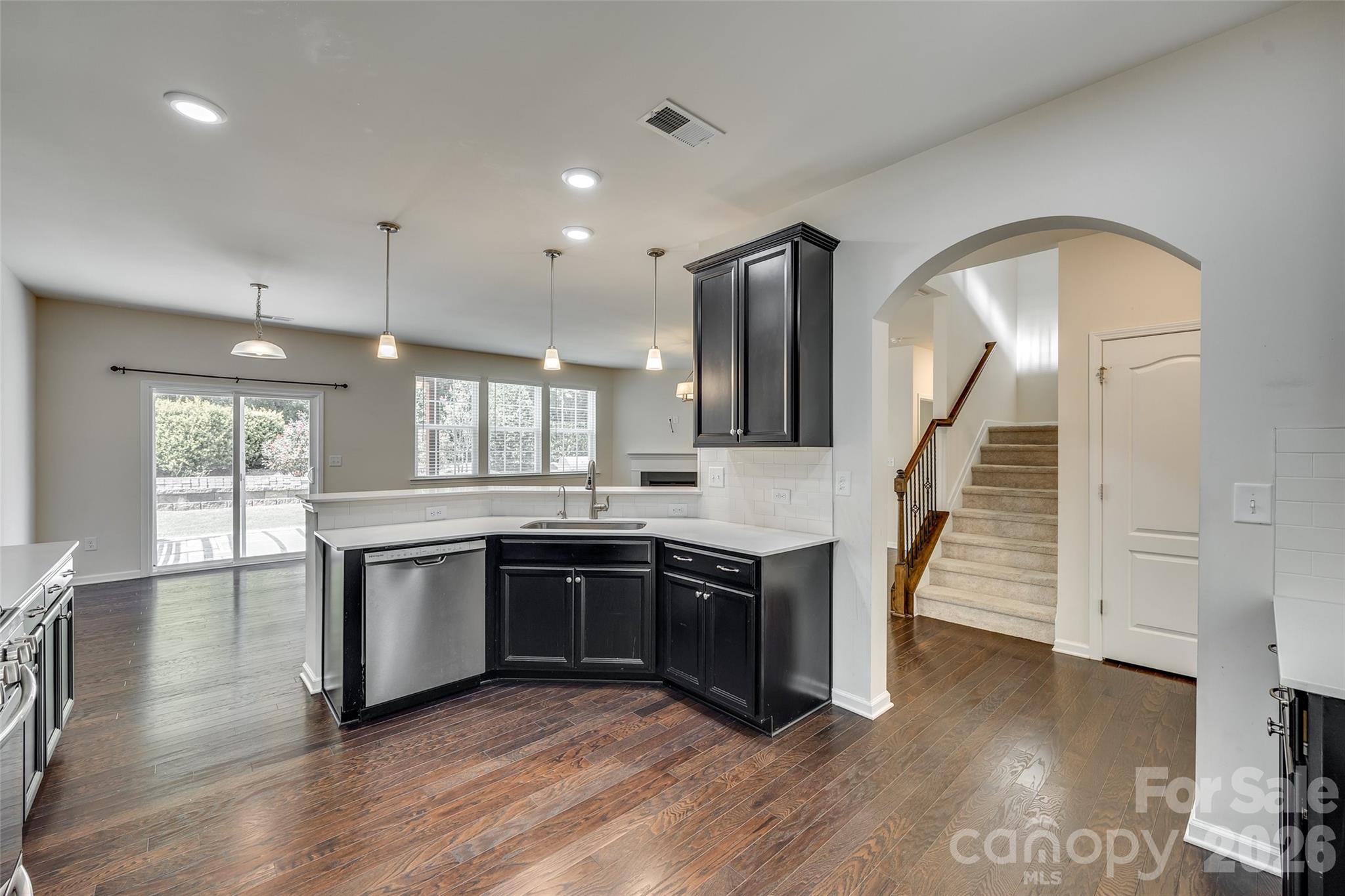 910 Ashton Oak Court Property Photo 12