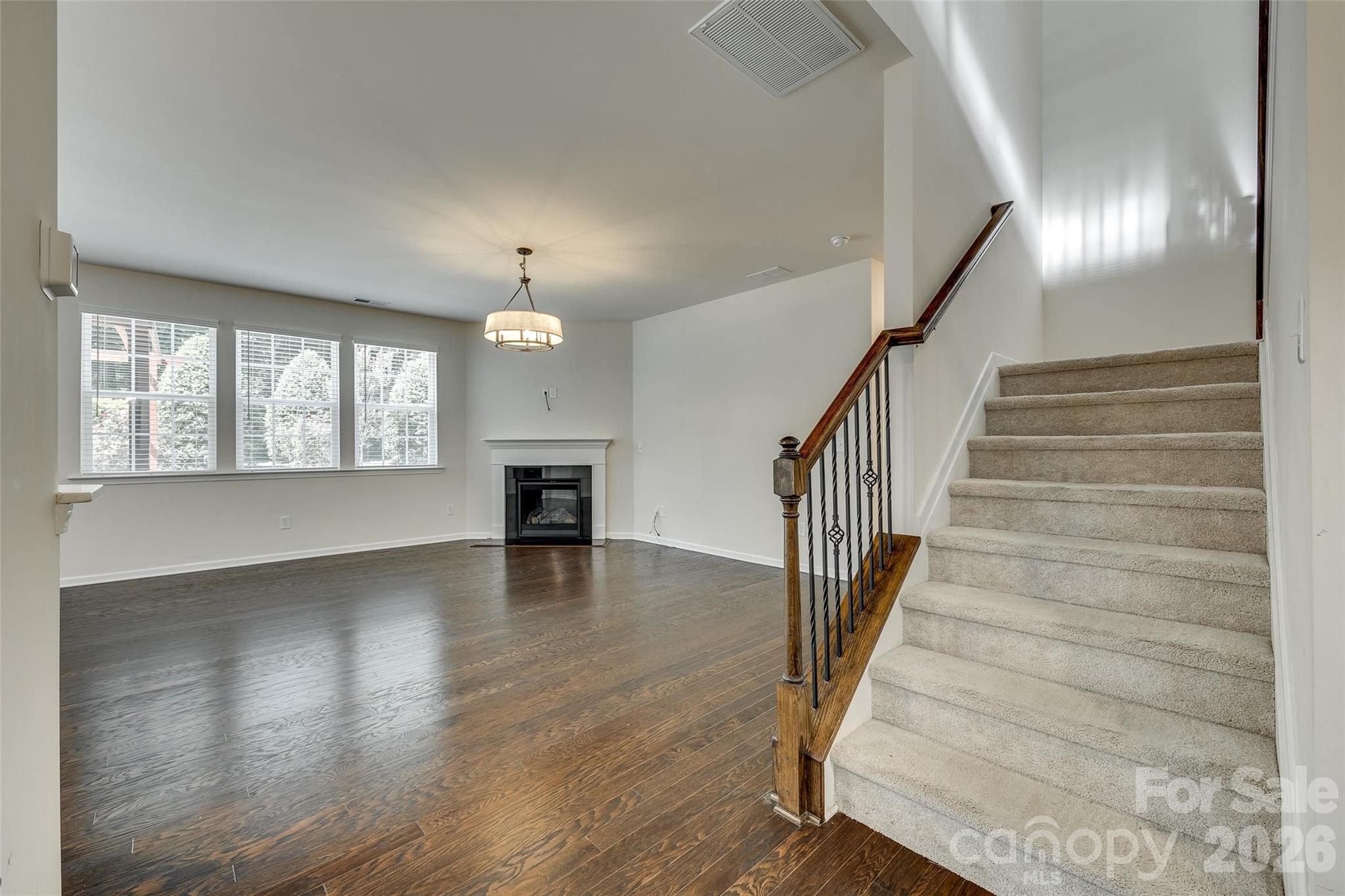 910 Ashton Oak Court Property Photo 23