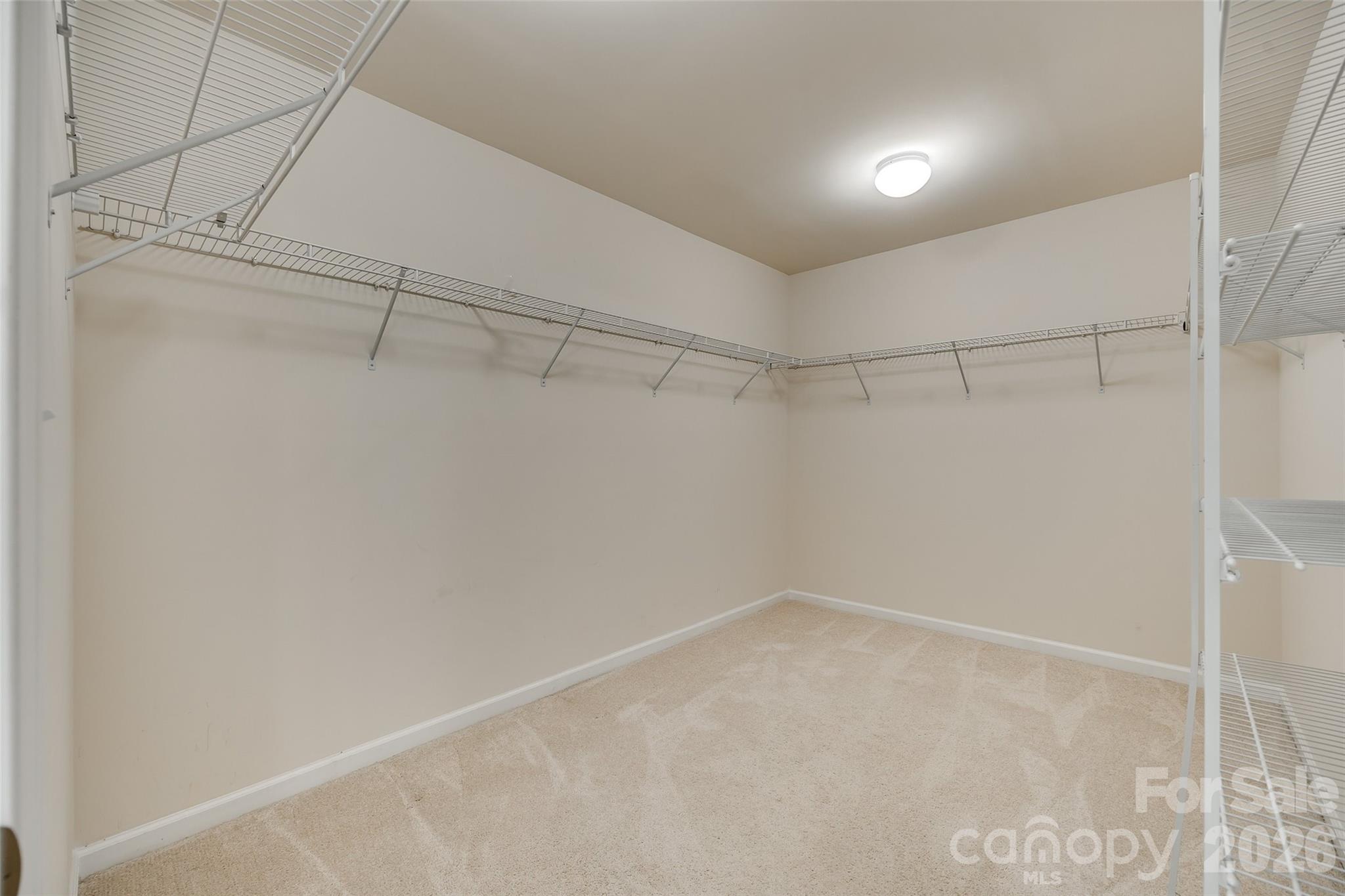 910 Ashton Oak Court Property Photo 32