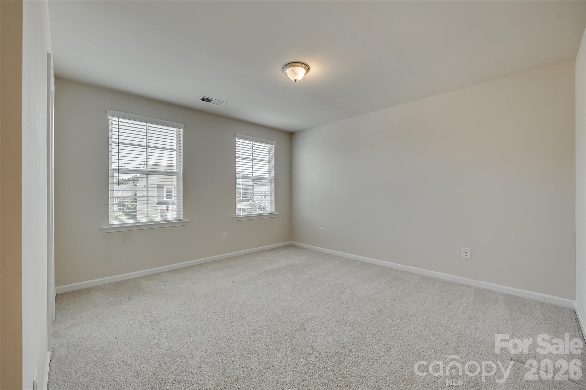 910 Ashton Oak Court Property Photo 34