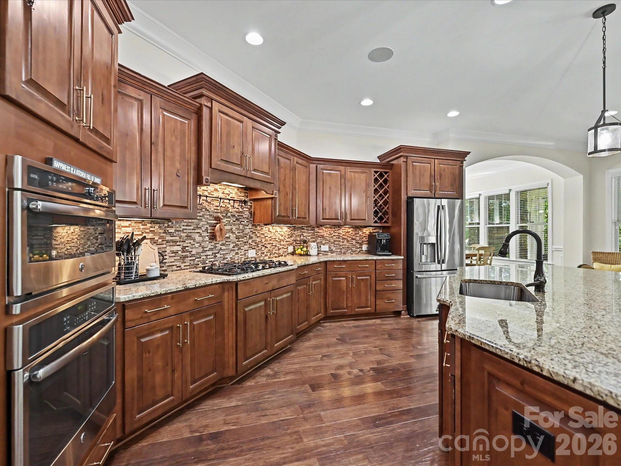1044 Wessington Manor Lane Property Photo 7
