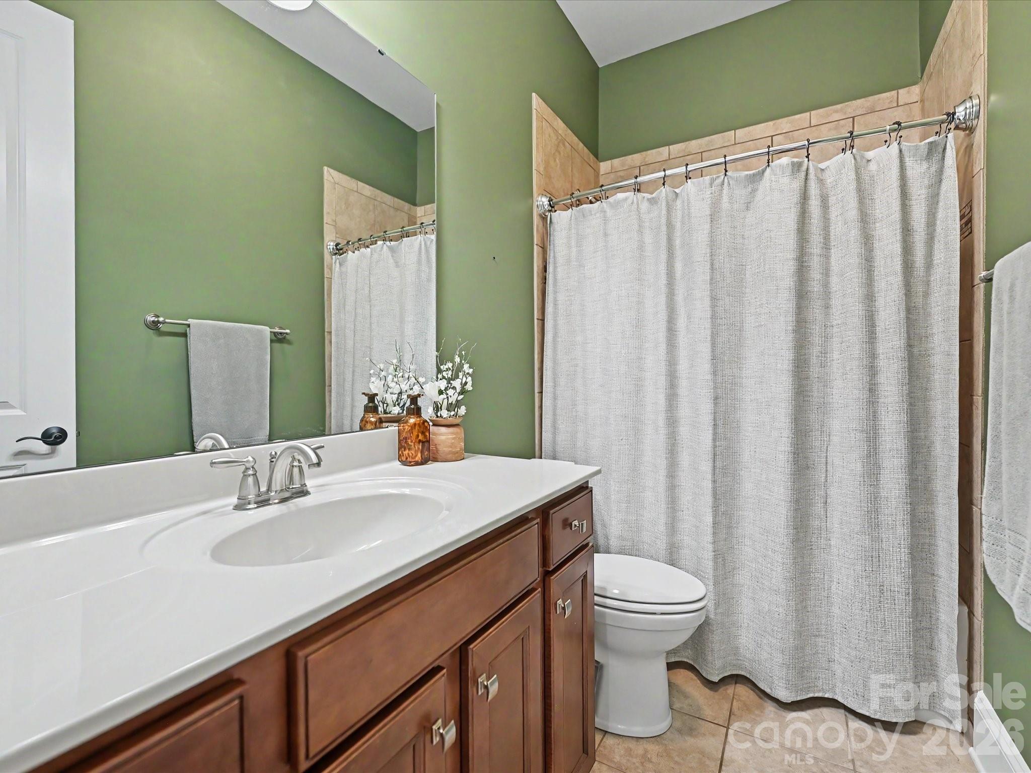 1044 Wessington Manor Lane Property Photo 19